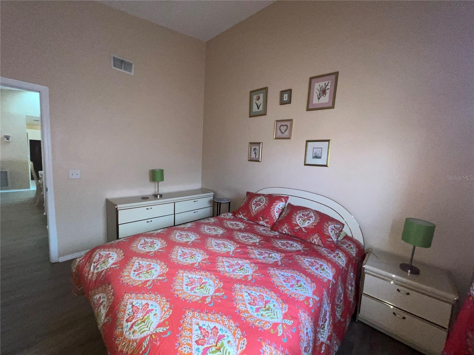 Image 23 of 30 For 3300 Loveland Boulevard 904