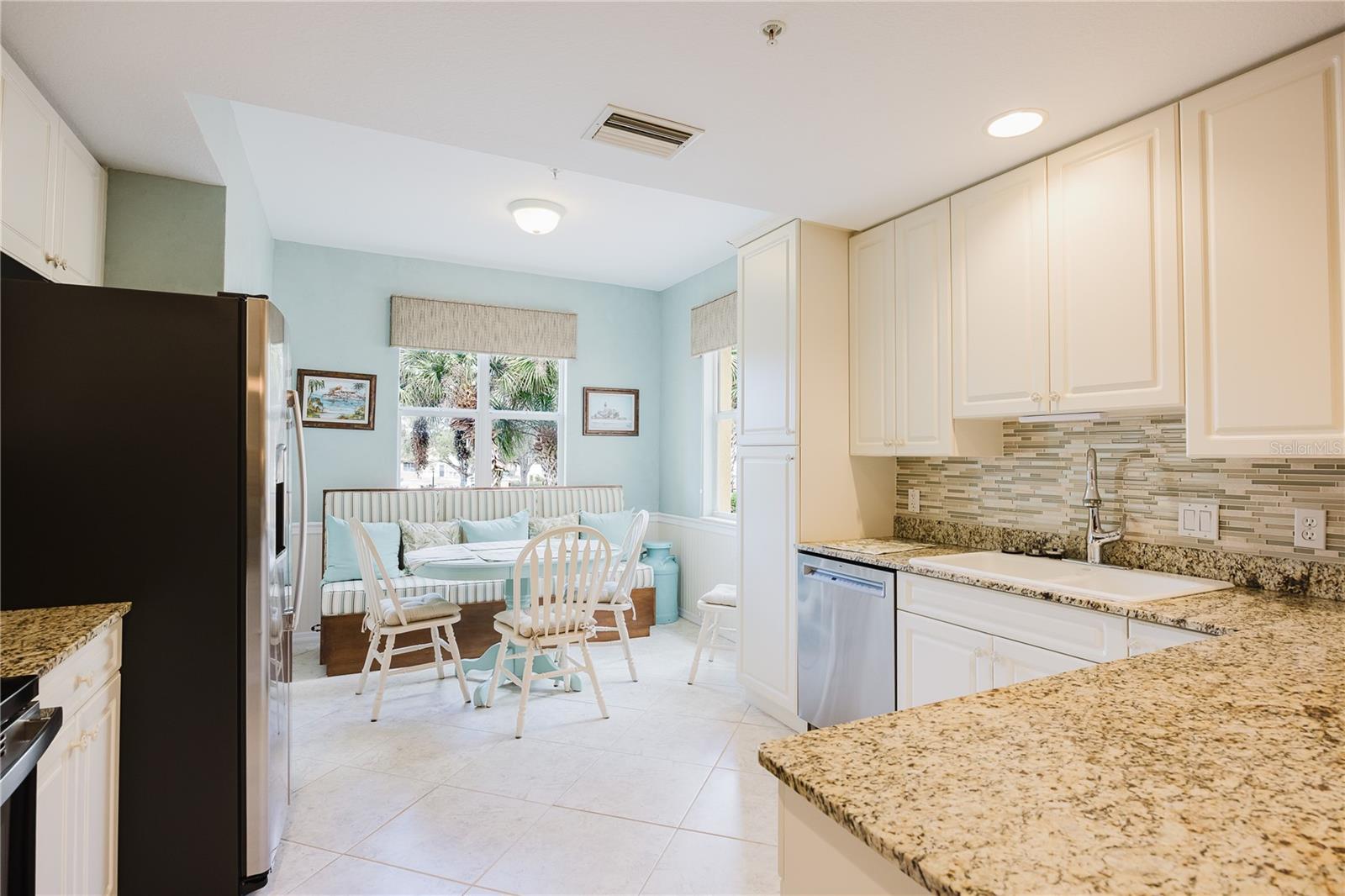 Image 11 of 60 For 255 West End Drive 2203