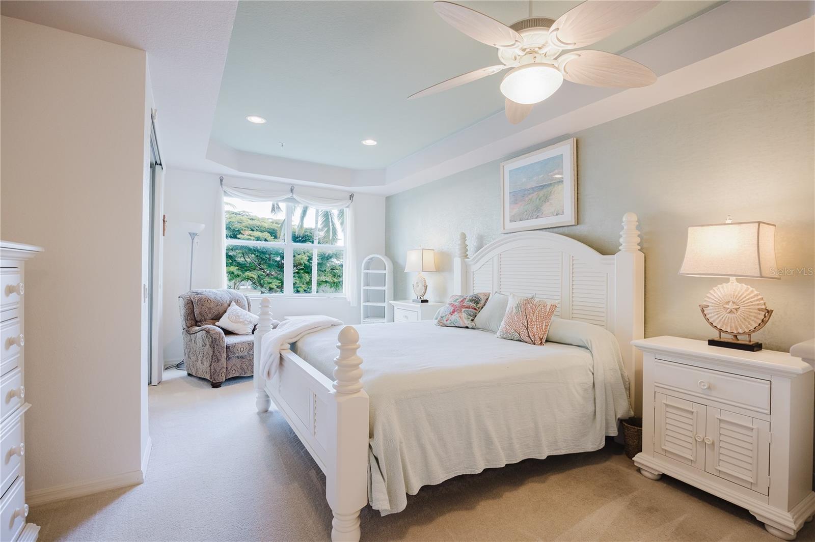 Image 22 of 60 For 255 West End Drive 2203