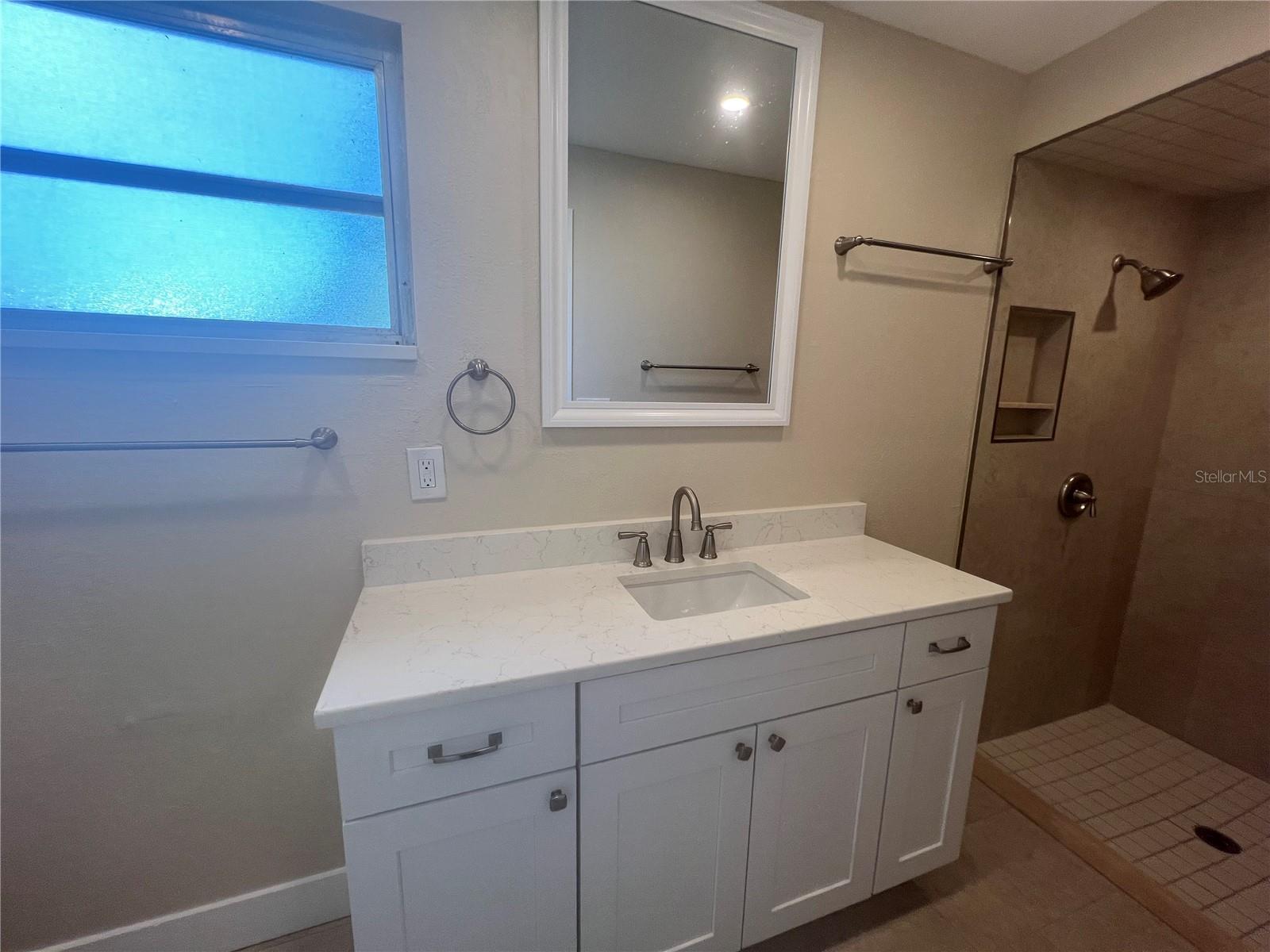 Image 13 of 28 For 21283 Hepner Avenue