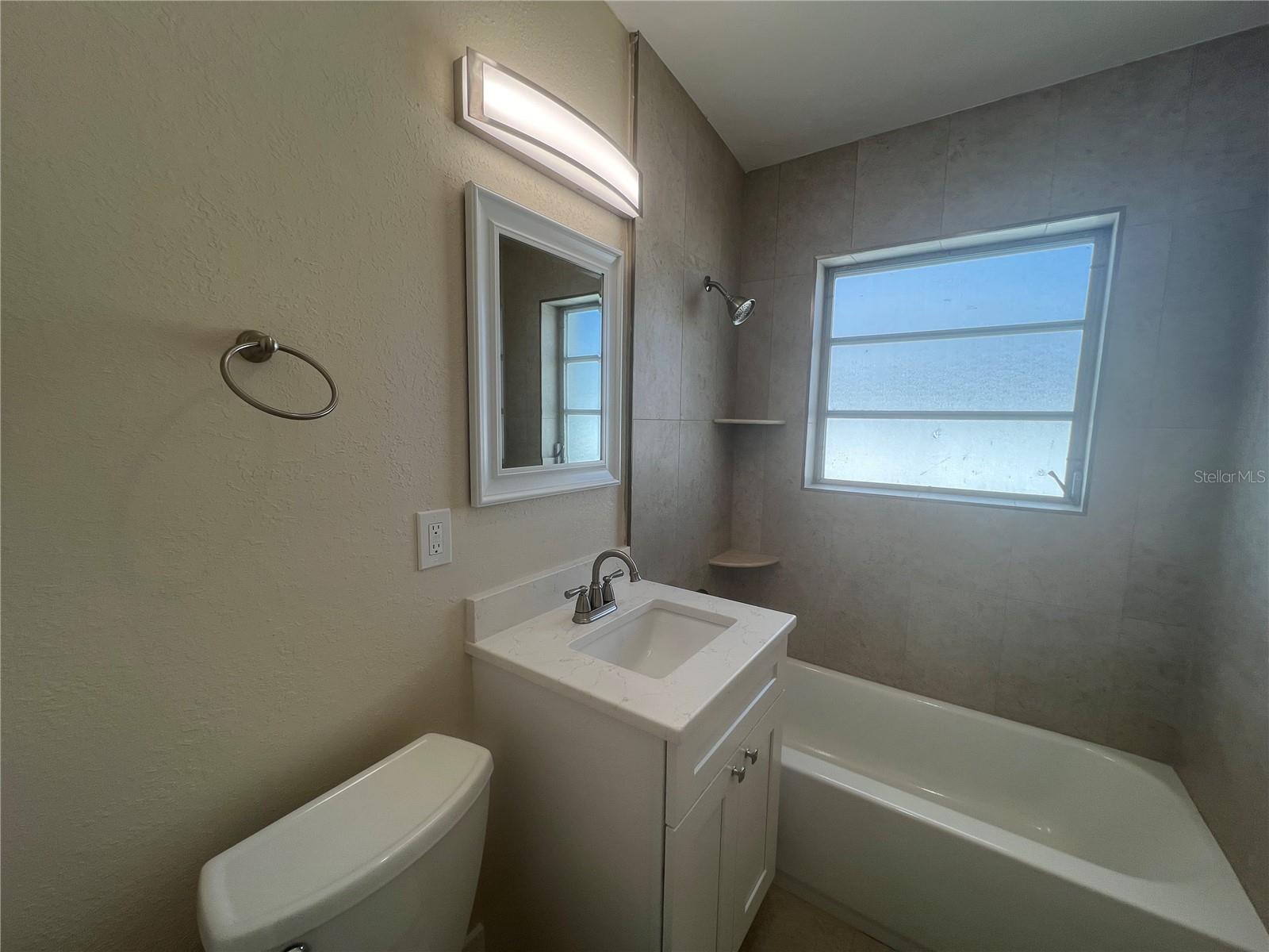 Image 19 of 28 For 21283 Hepner Avenue