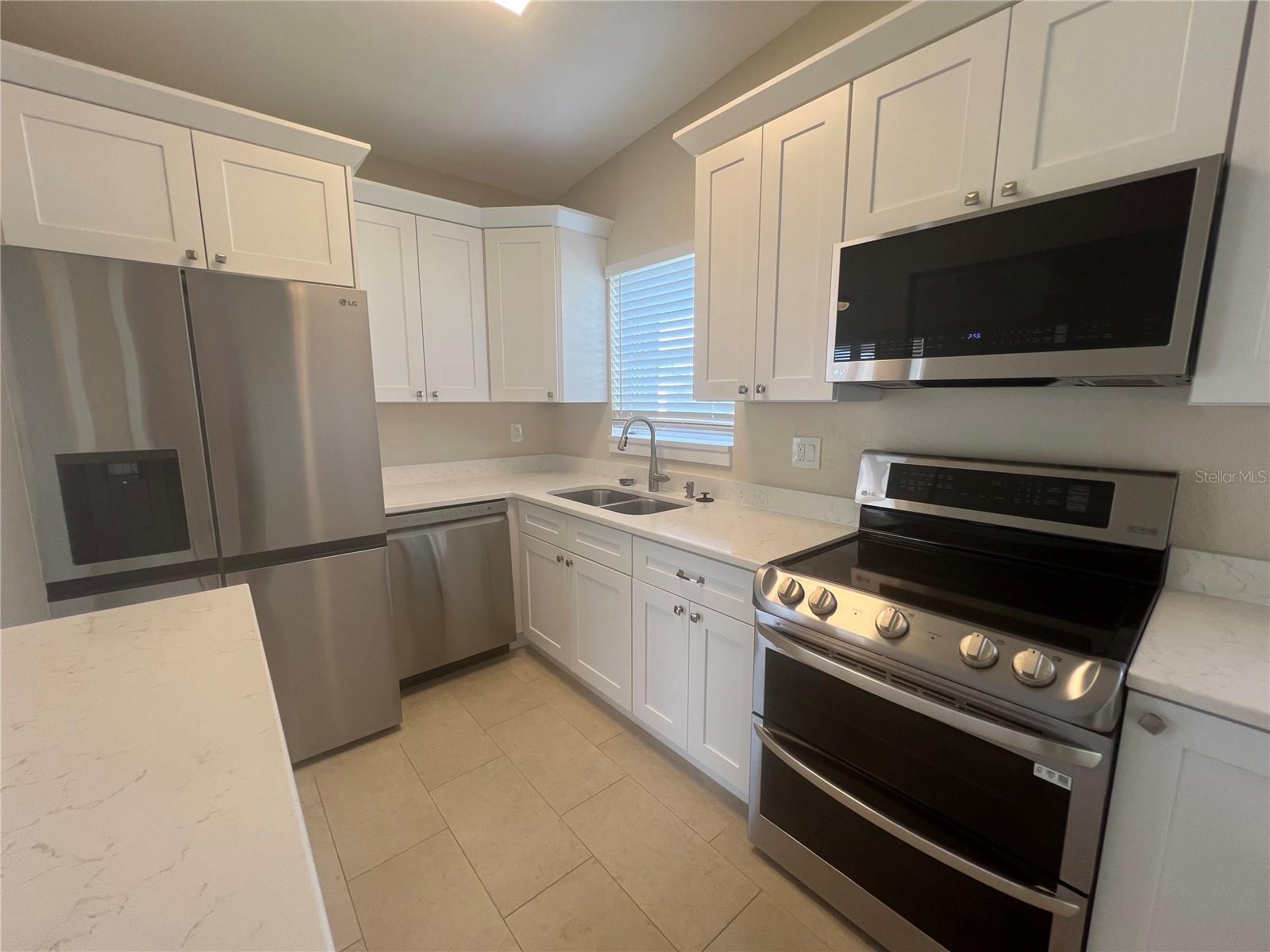 Image 7 of 28 For 21283 Hepner Avenue