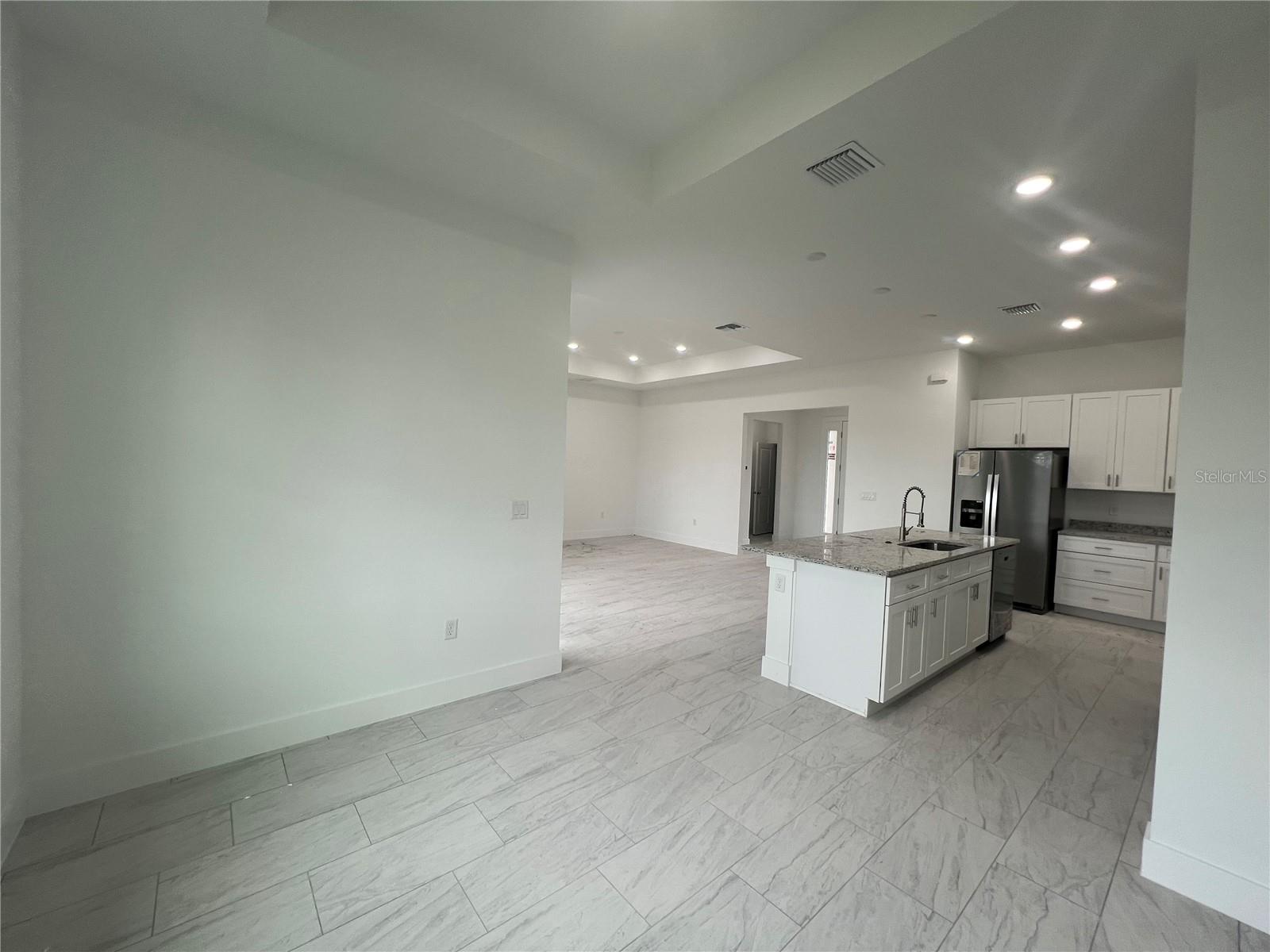 Image 10 of 34 For 17 Beam Court