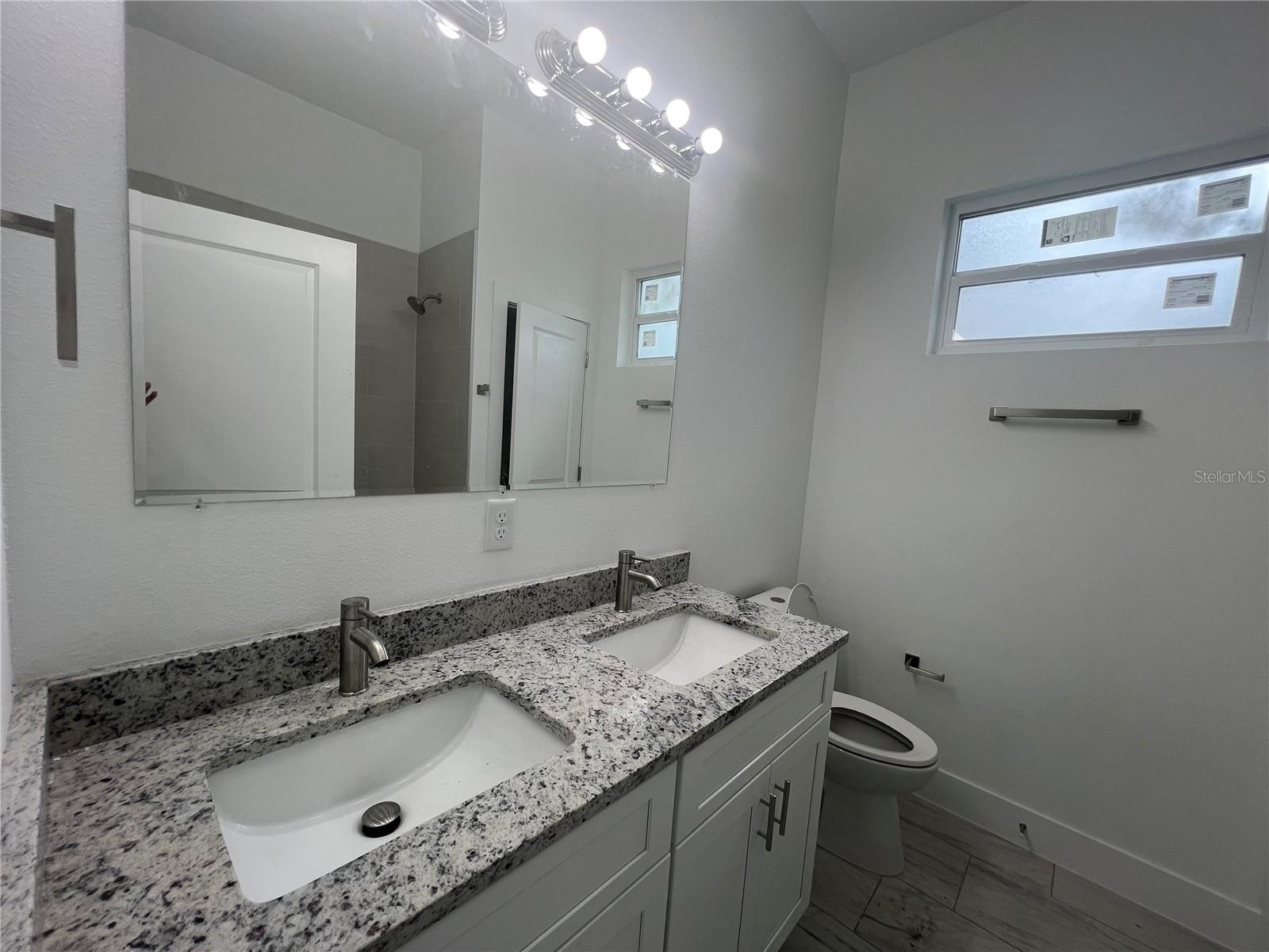 Image 18 of 34 For 17 Beam Court