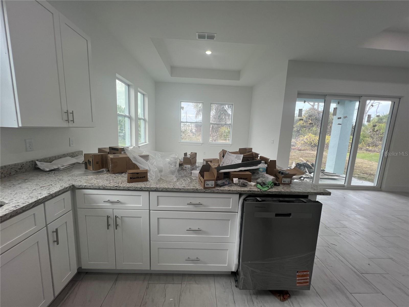 Image 10 of 28 For 187 Sesame Road E