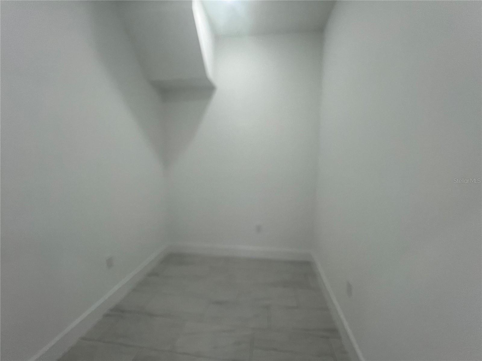 Image 19 of 28 For 187 Sesame Road E