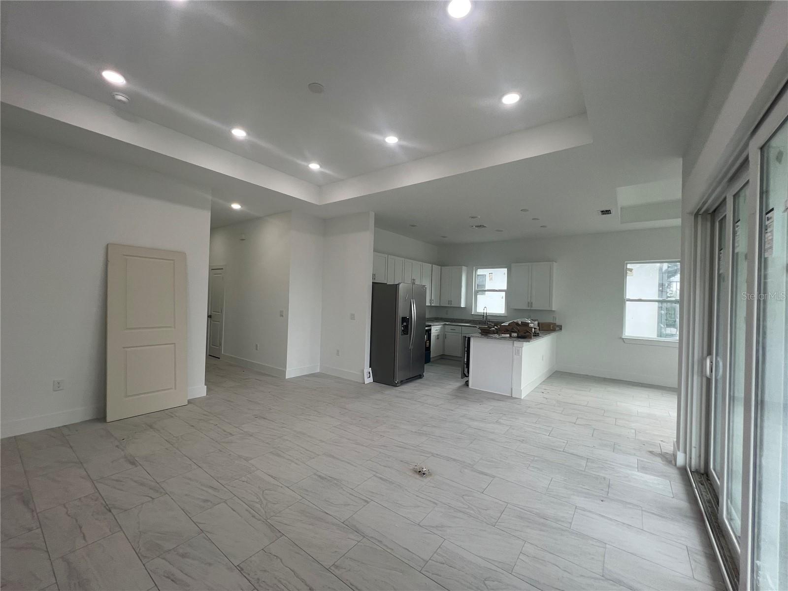 Image 4 of 28 For 187 Sesame Road E