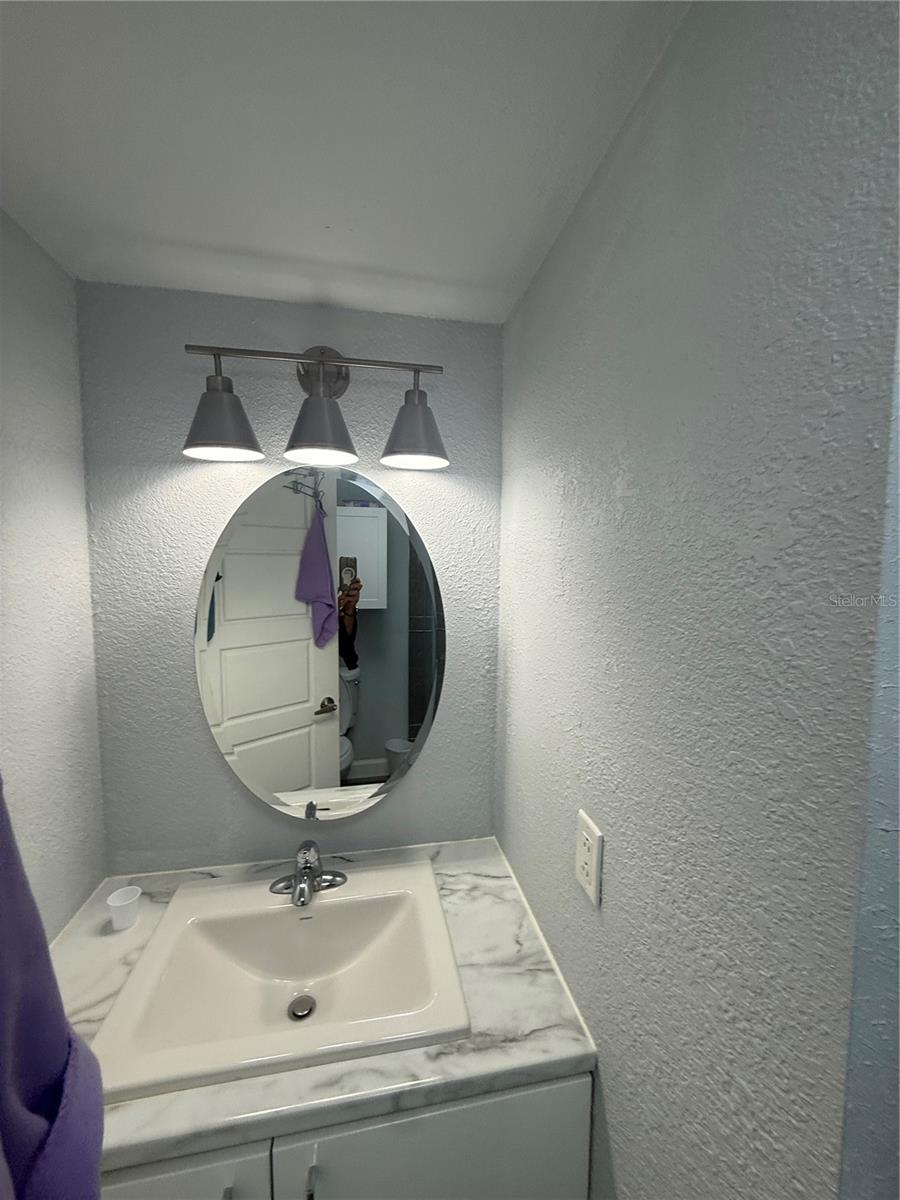 Image 15 of 30 For 4158 Tamiami Trail U1