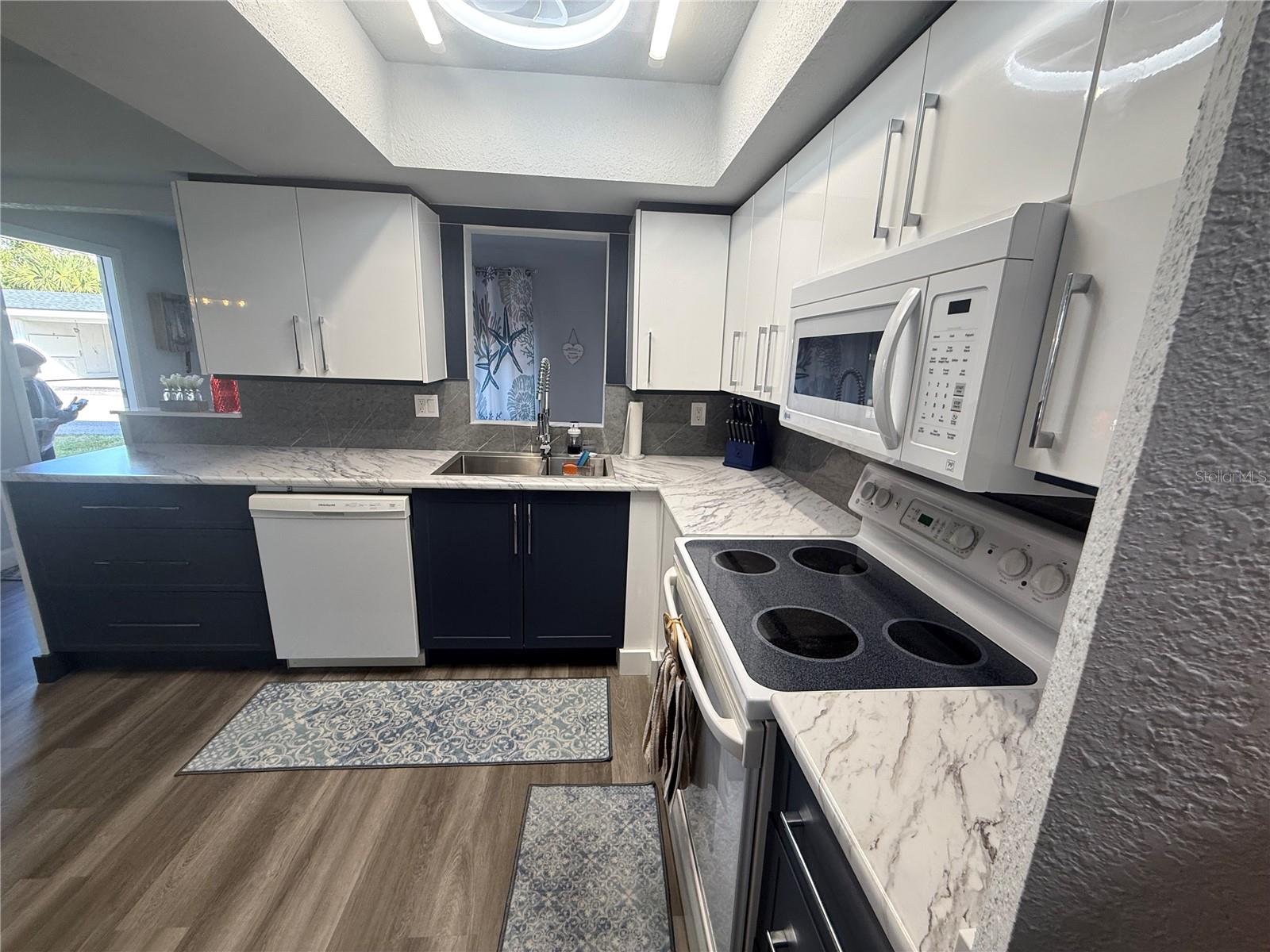 Image 6 of 30 For 4158 Tamiami Trail U1