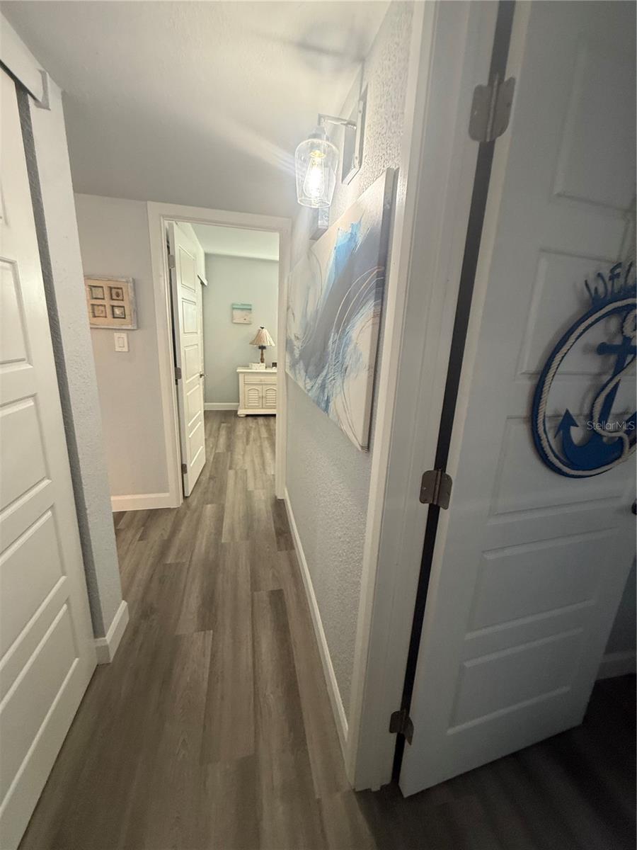 Image 9 of 30 For 4158 Tamiami Trail U1