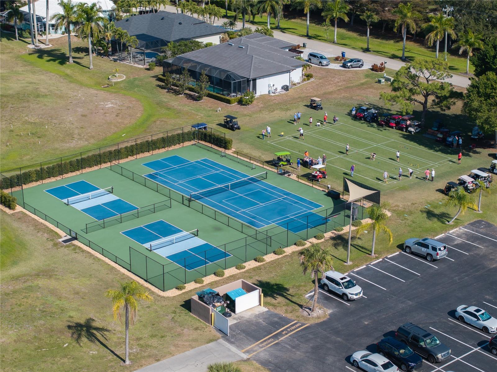 Image 14 of 59 For 11872 Princess Grace Court