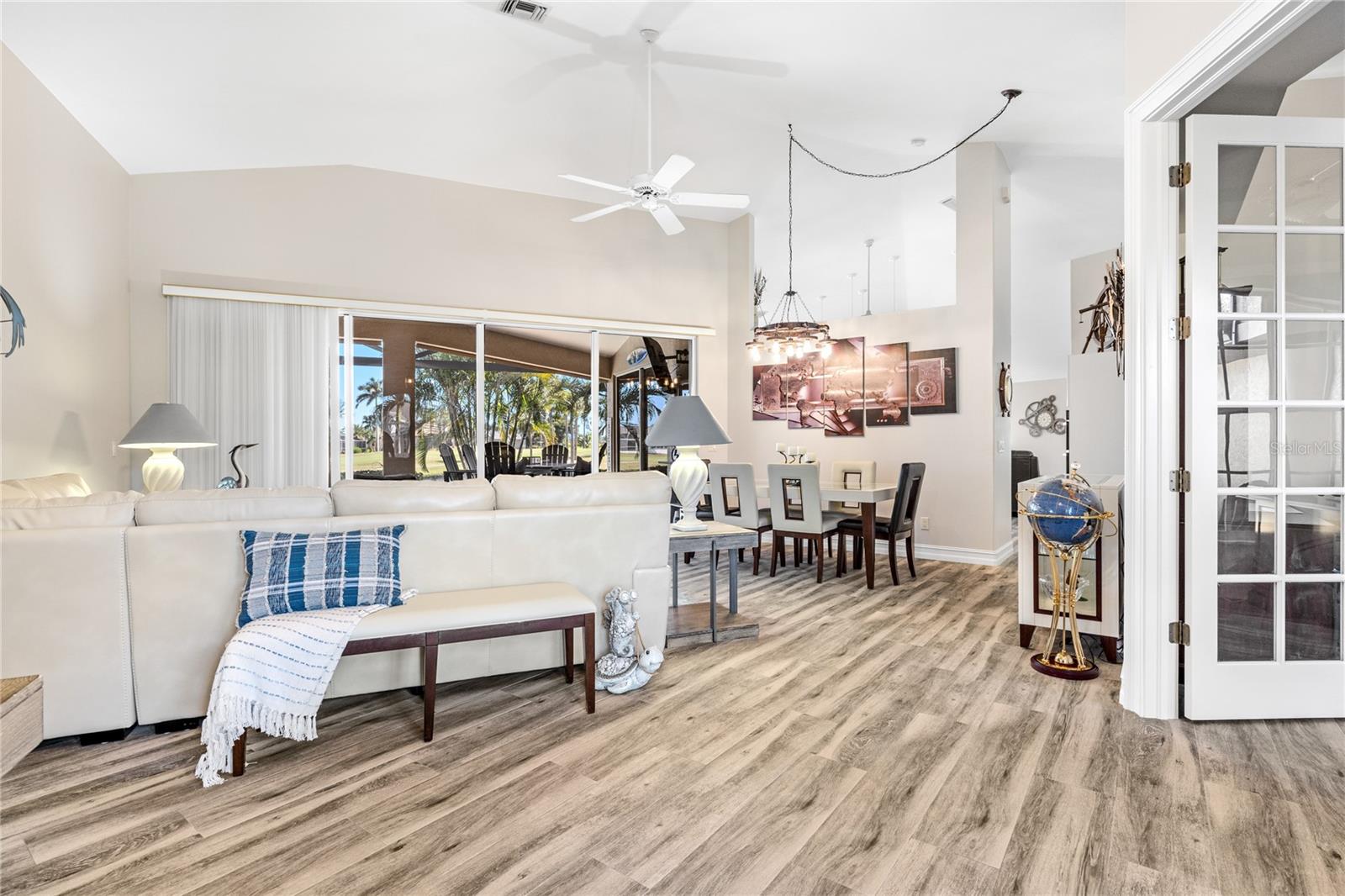 Image 18 of 59 For 11872 Princess Grace Court