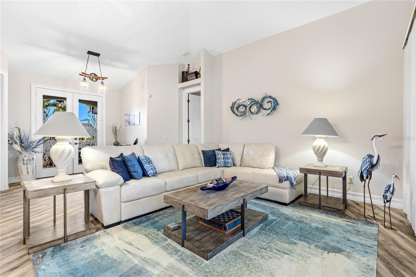 Image 24 of 59 For 11872 Princess Grace Court