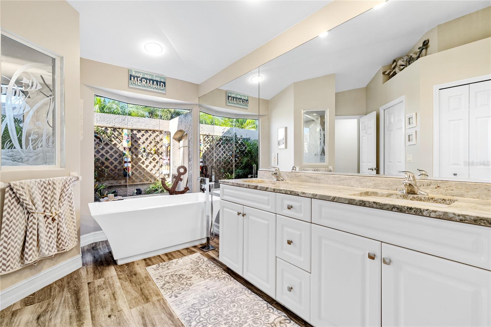 Image 44 of 59 For 11872 Princess Grace Court