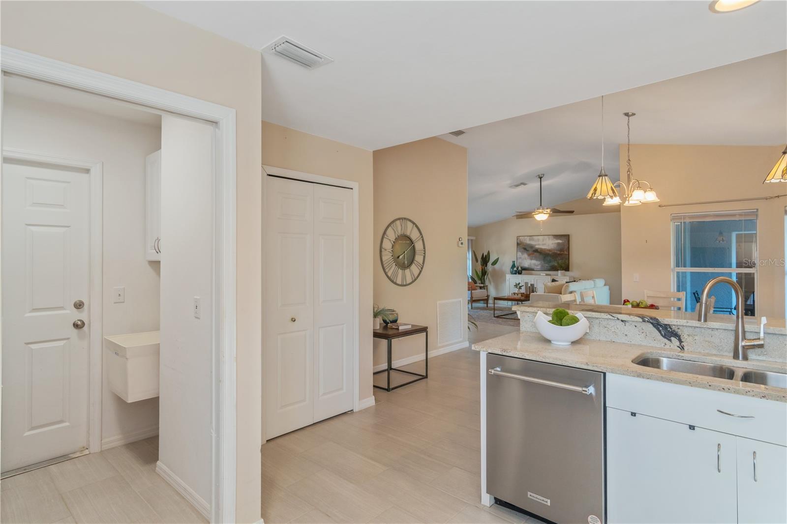 Image 13 of 62 For 2206 Mistleto Lane