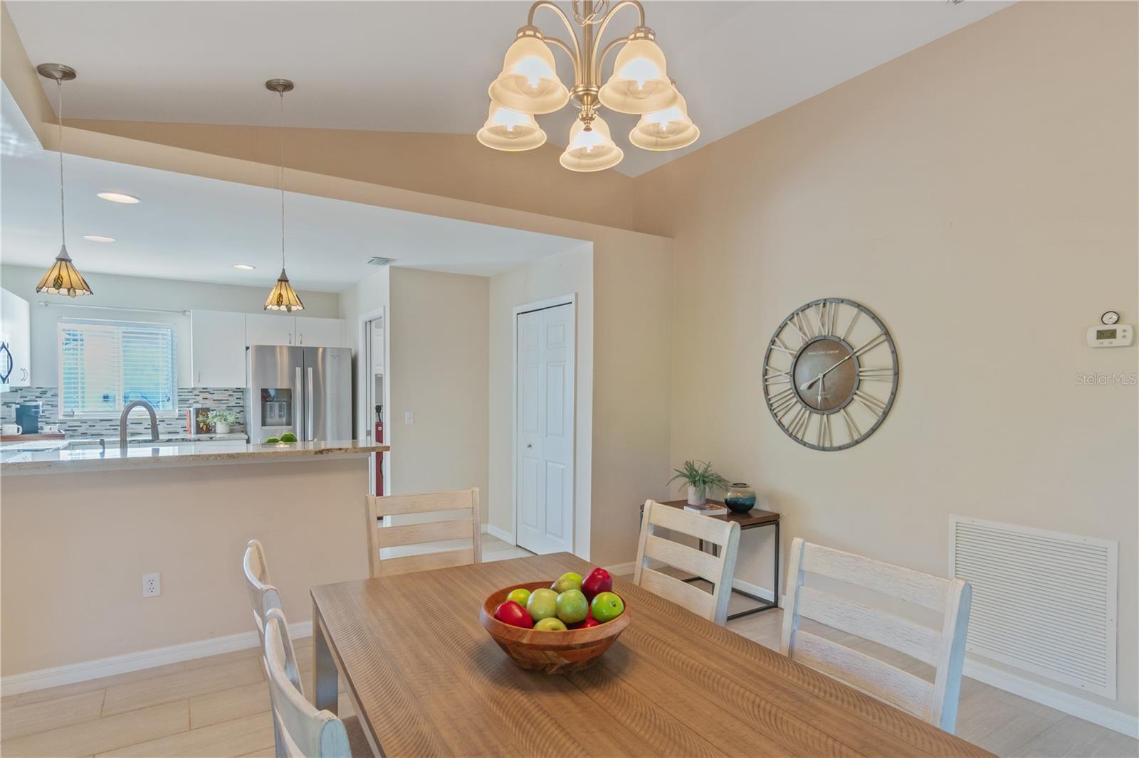 Image 20 of 62 For 2206 Mistleto Lane