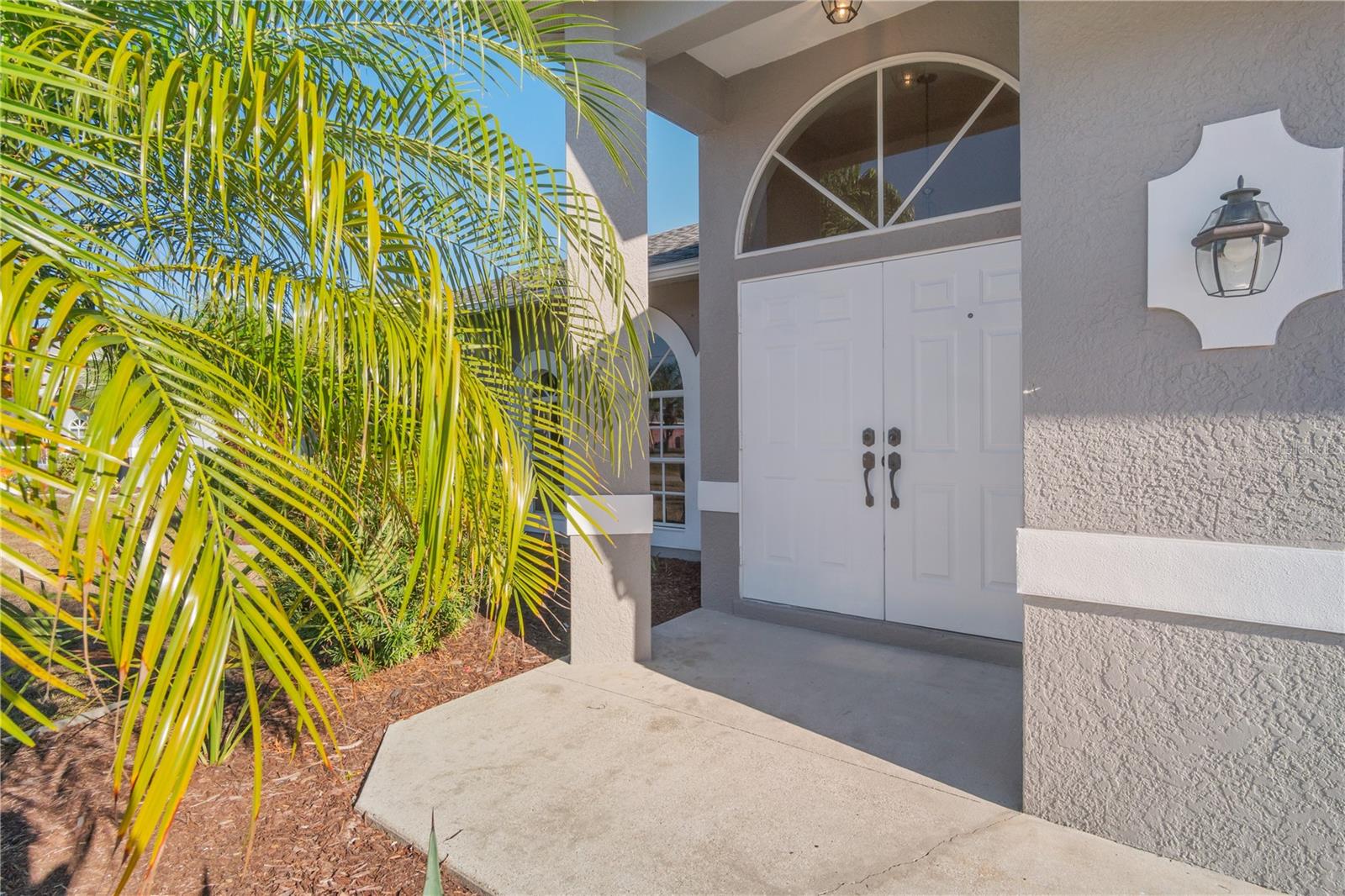 Image 3 of 62 For 2206 Mistleto Lane