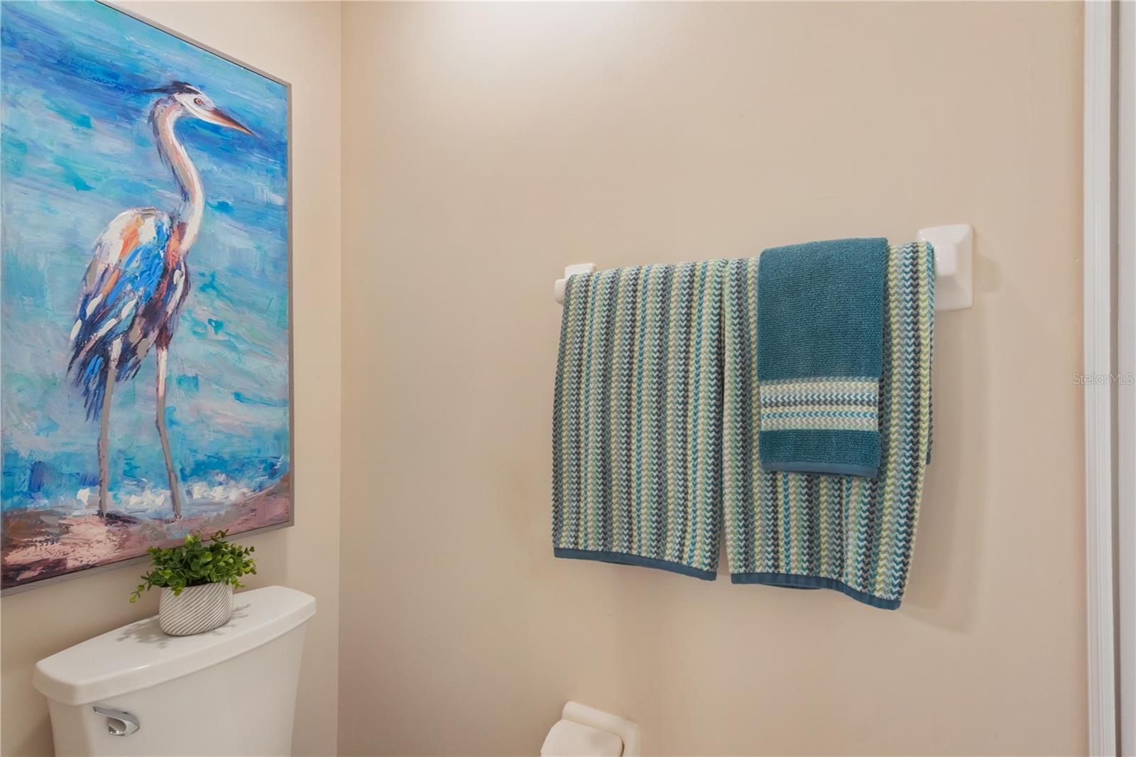 Image 36 of 62 For 2206 Mistleto Lane