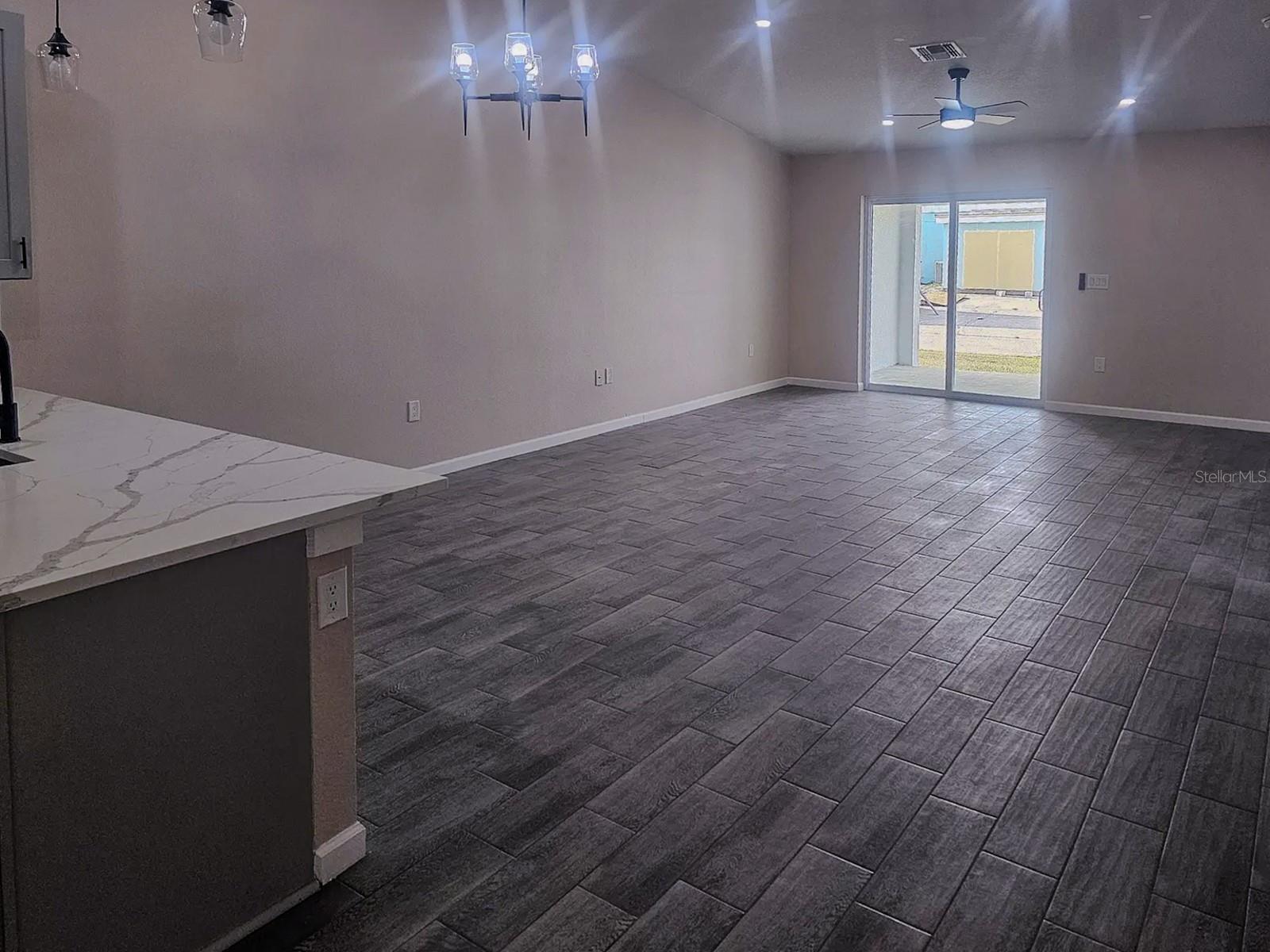 Image 11 of 32 For 11154 Pendleton Avenue