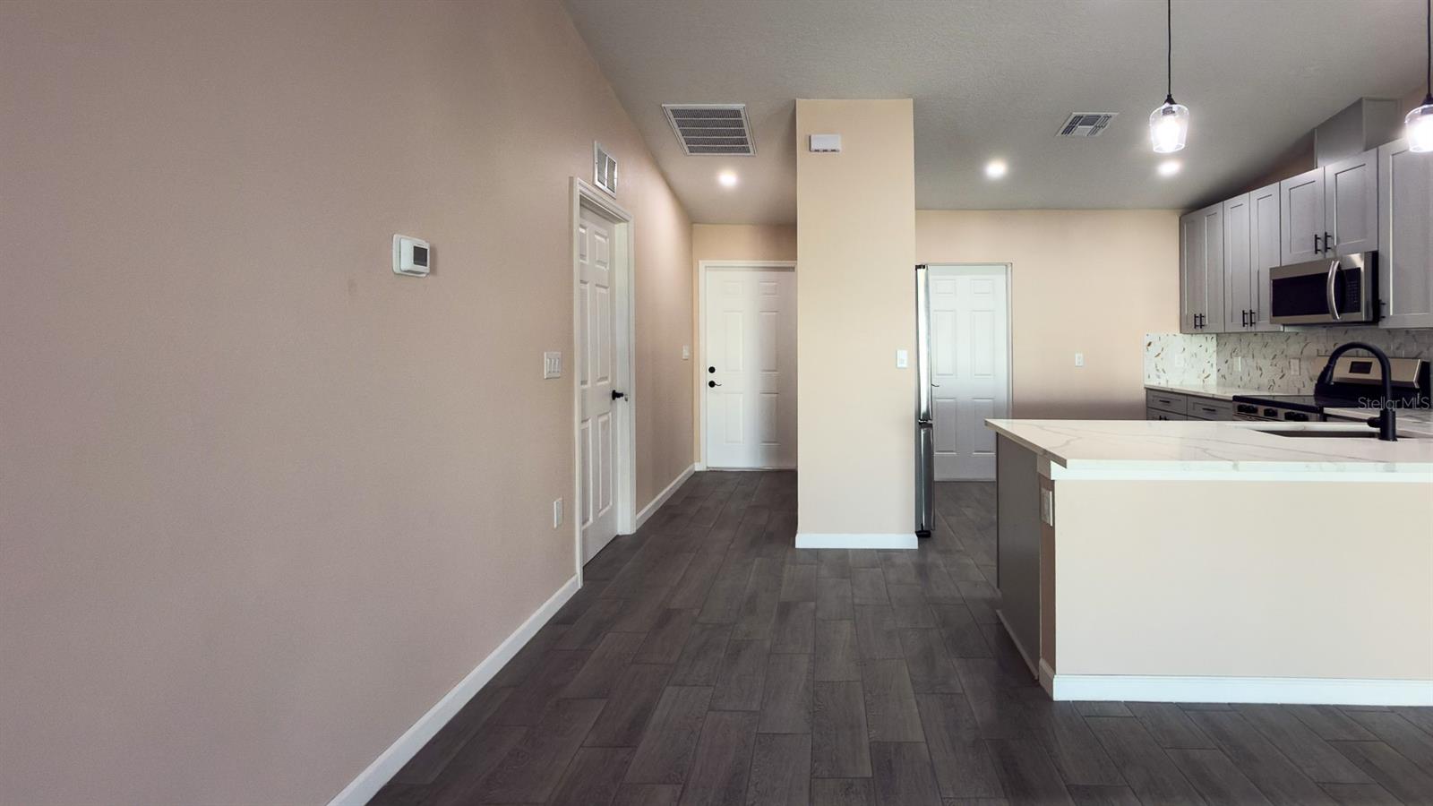 Image 14 of 32 For 11154 Pendleton Avenue