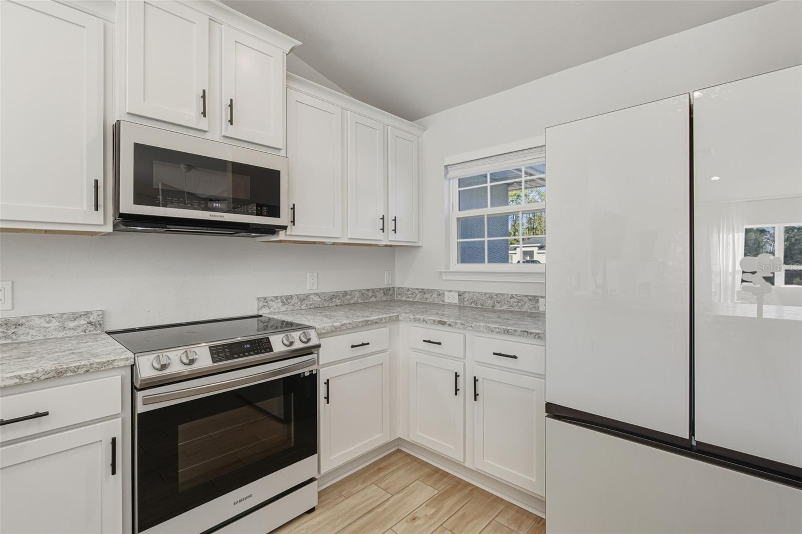 Image 12 of 40 For 1201 Lotus Street