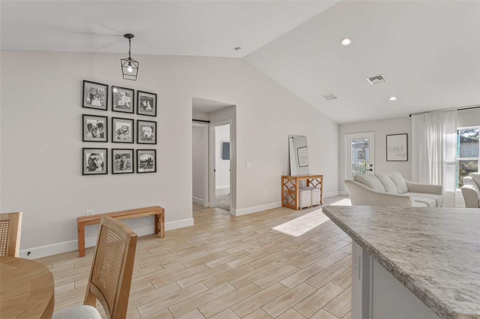 Image 14 of 40 For 1201 Lotus Street