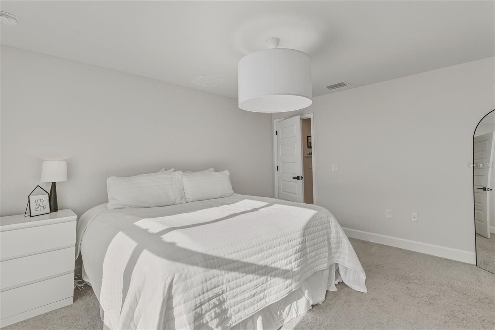 Image 23 of 40 For 1201 Lotus Street