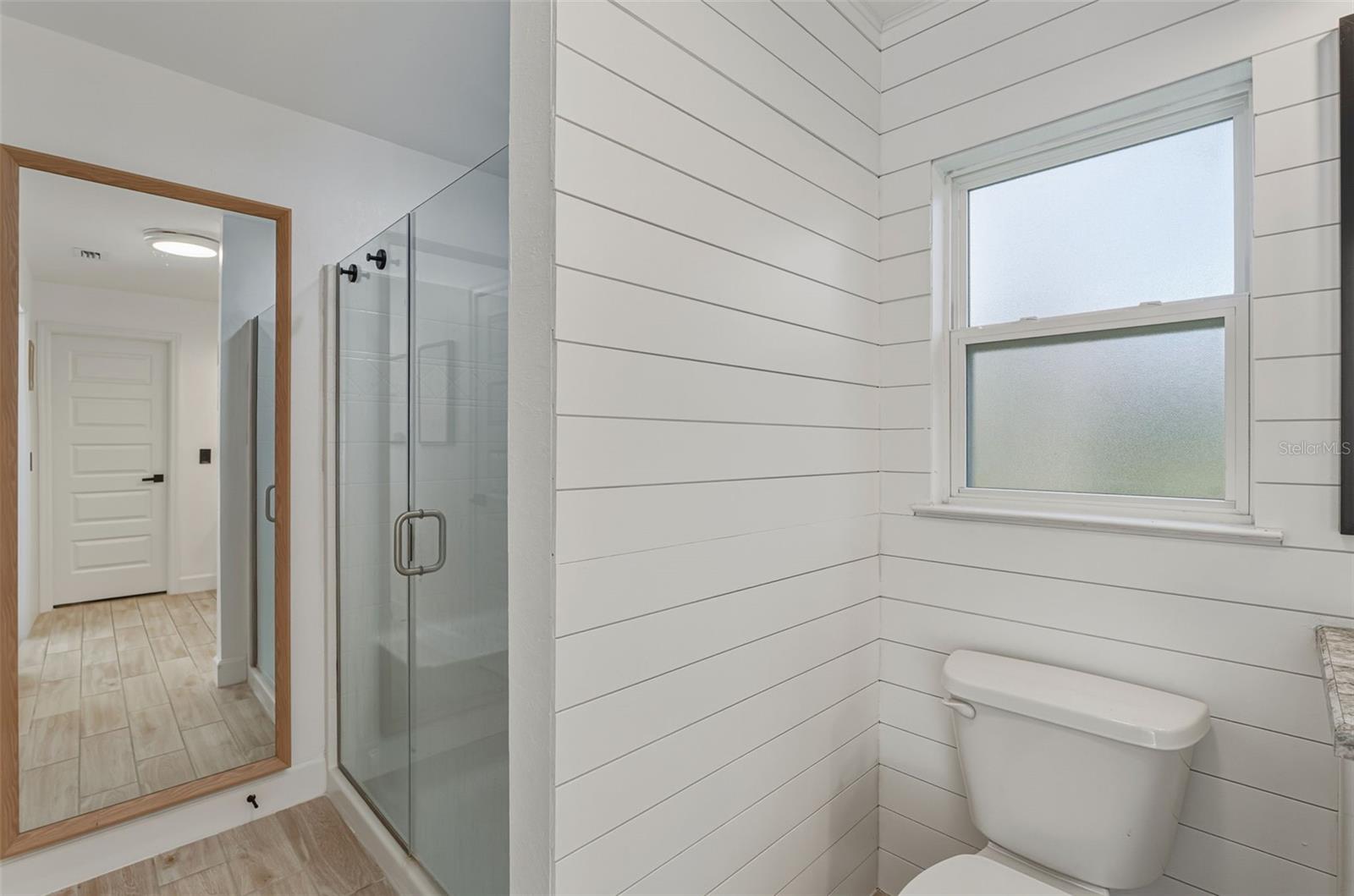 Image 27 of 40 For 1201 Lotus Street