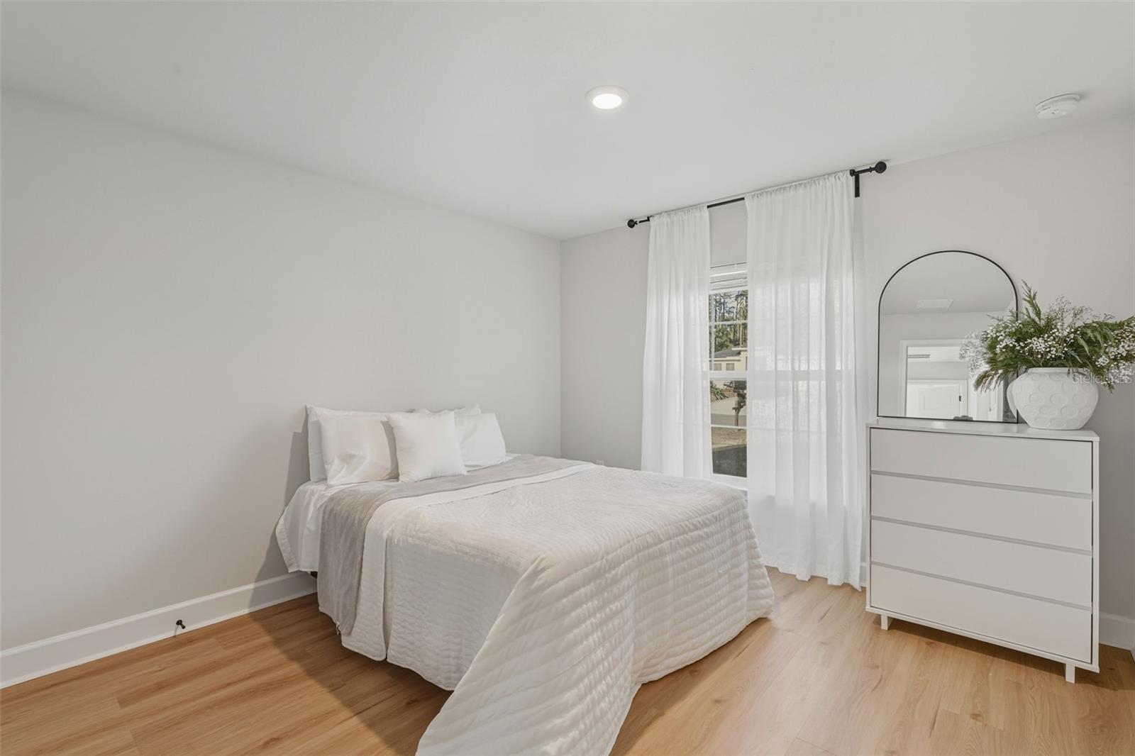 Image 31 of 40 For 1201 Lotus Street