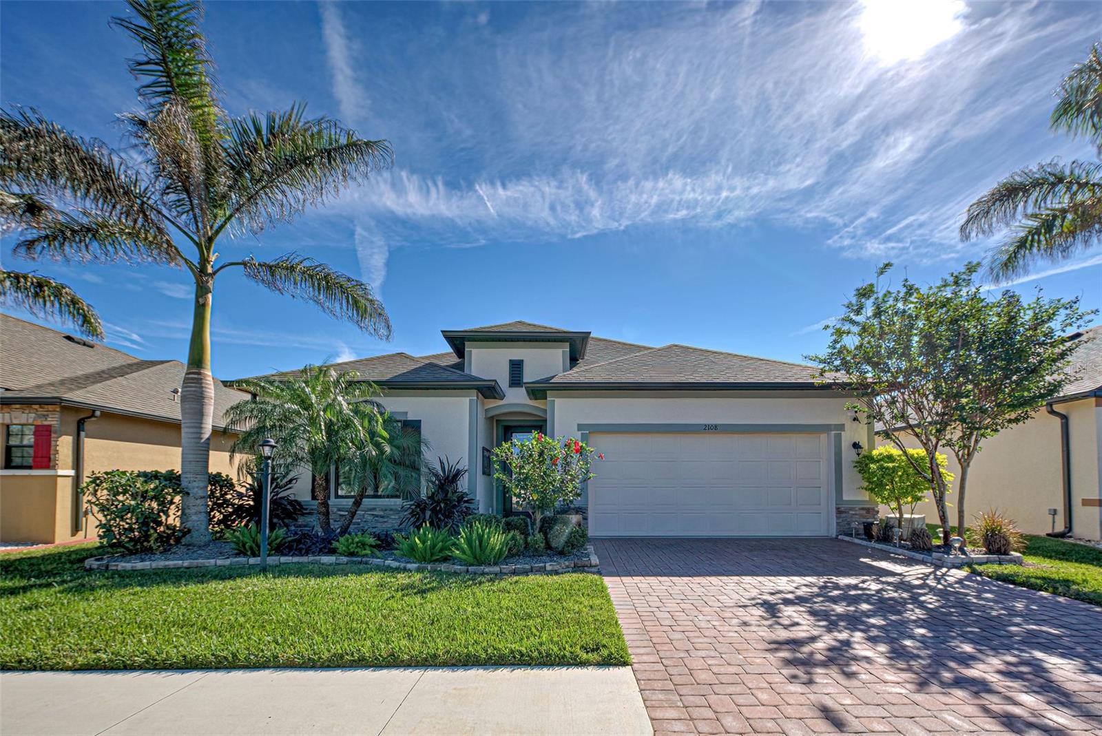 Image 2 of 70 For 2108 La Palma Avenue