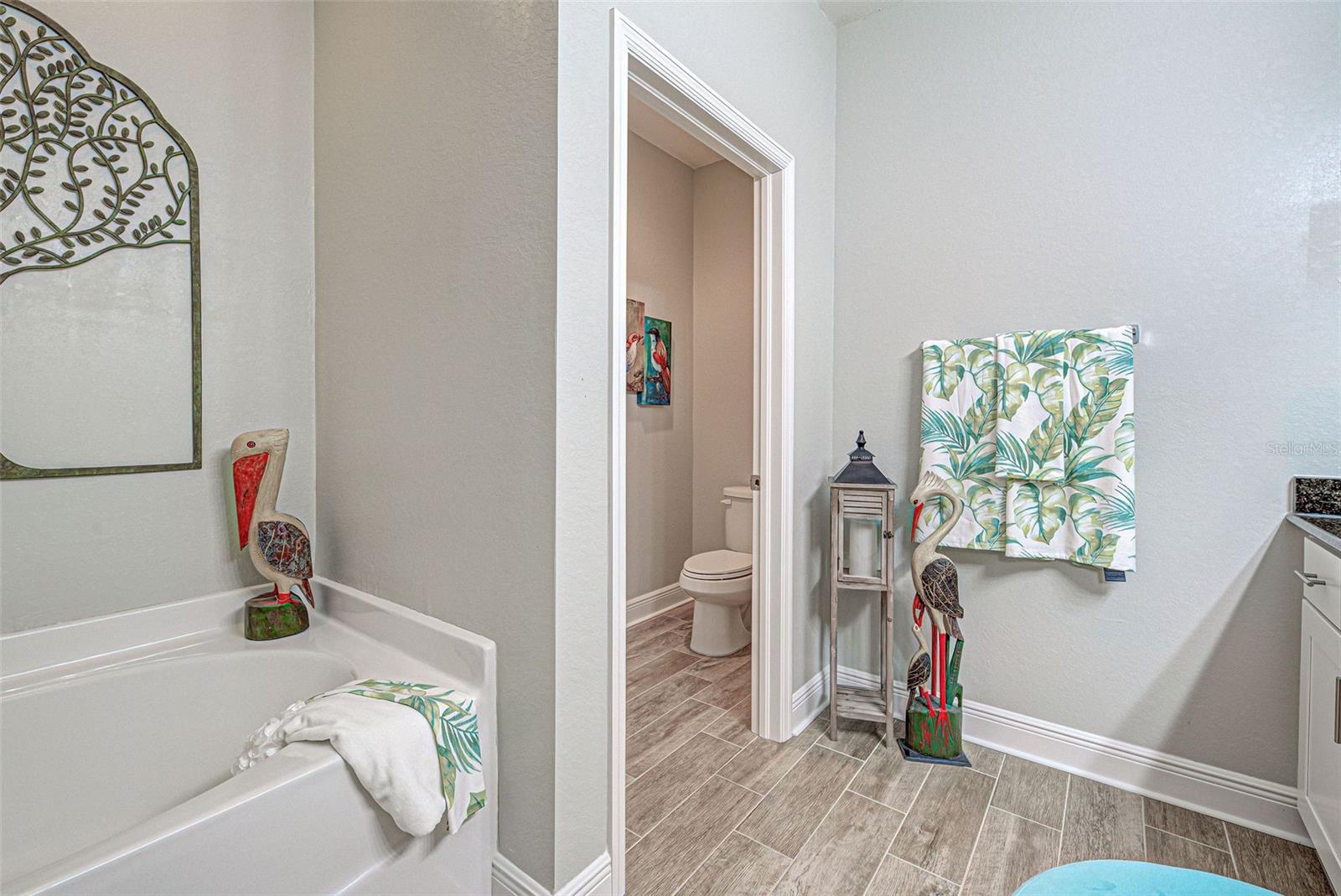 Image 30 of 70 For 2108 La Palma Avenue