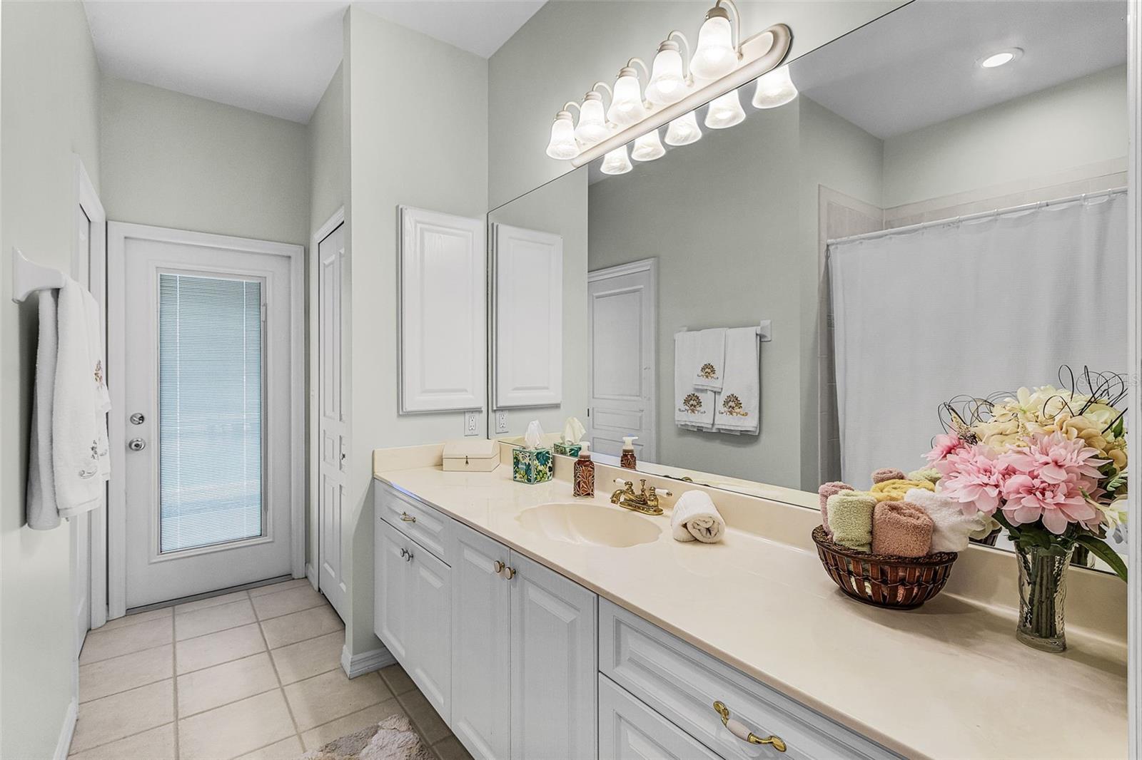 Image 26 of 50 For 400 Gun Cay Lane