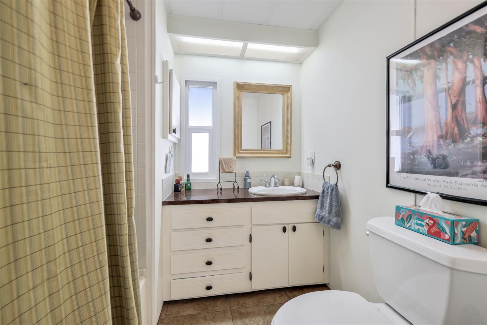 Image 31 of 96 For 2100 Kings Highway 857