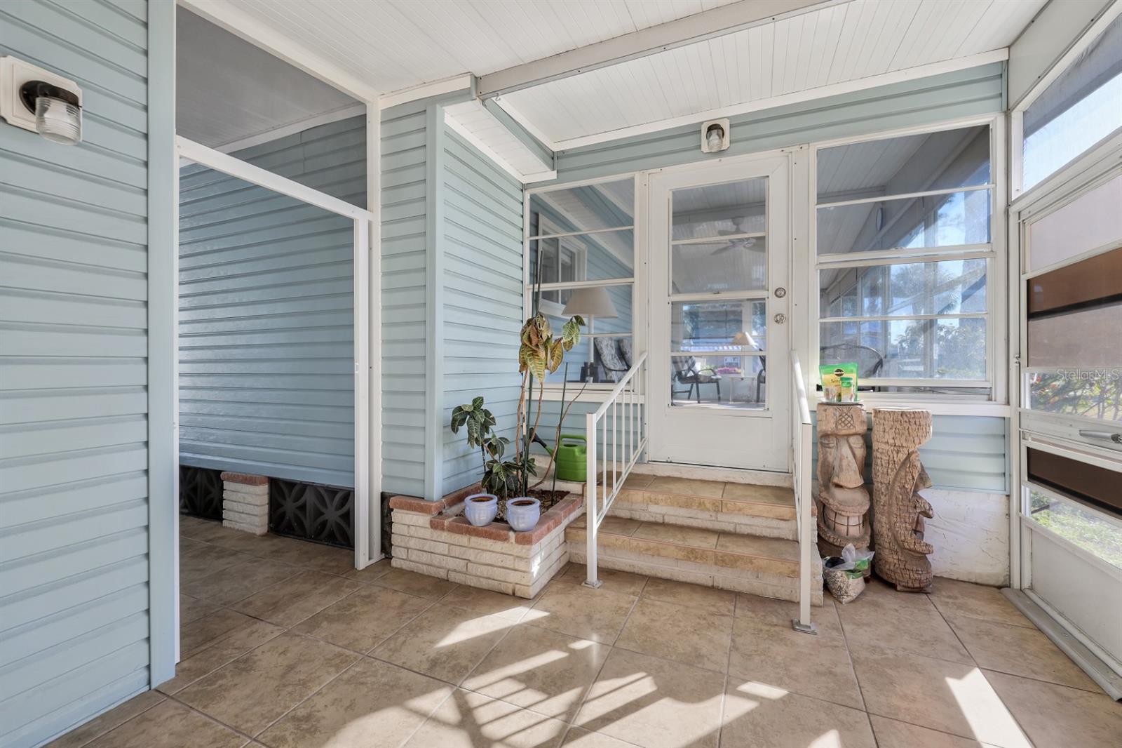 Image 33 of 96 For 2100 Kings Highway 857