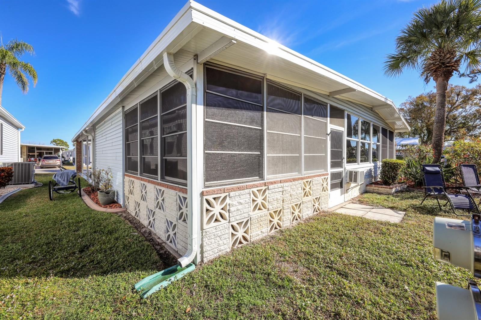 Image 37 of 96 For 2100 Kings Highway 857