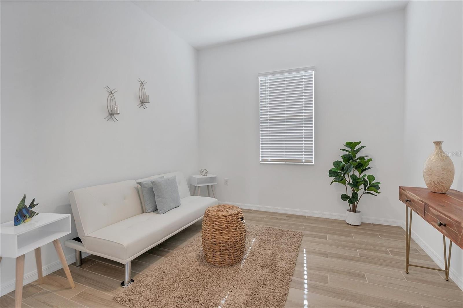 Image 15 of 67 For 25186 Keygrass Court