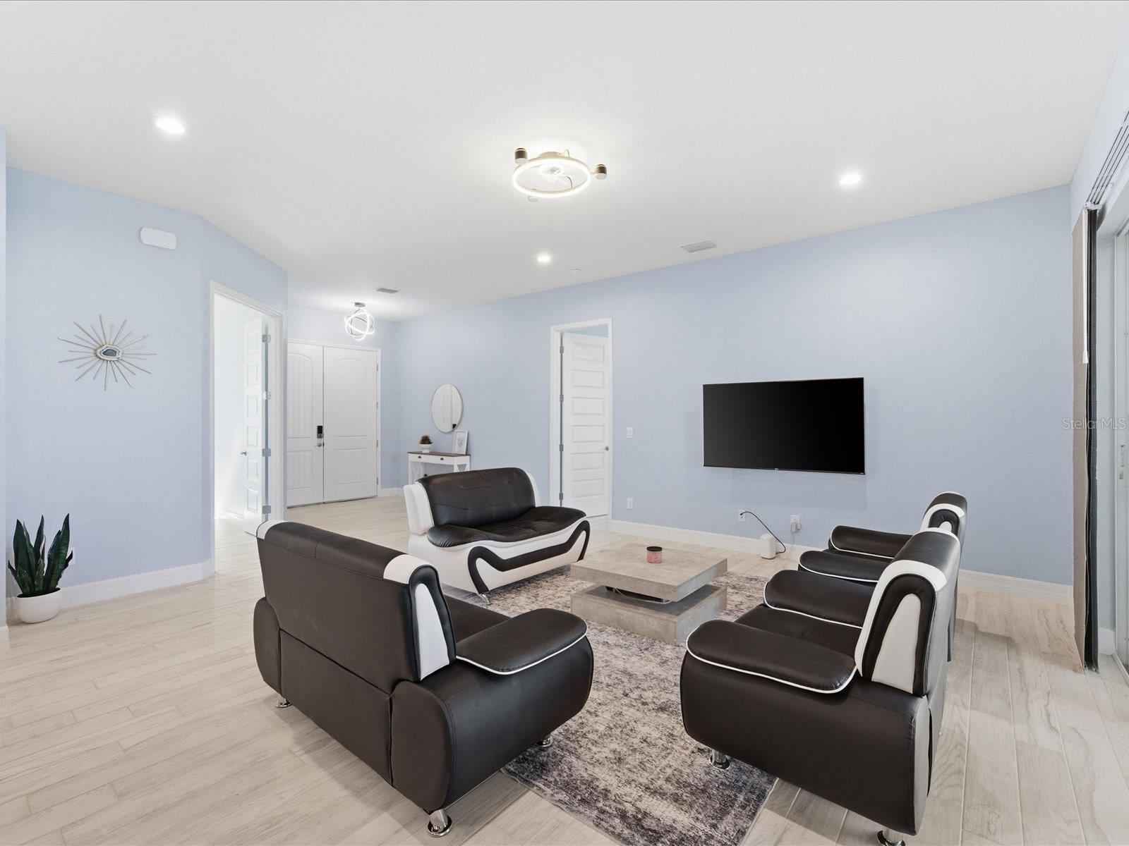 Image 9 of 42 For 17 Pine Valley Lane