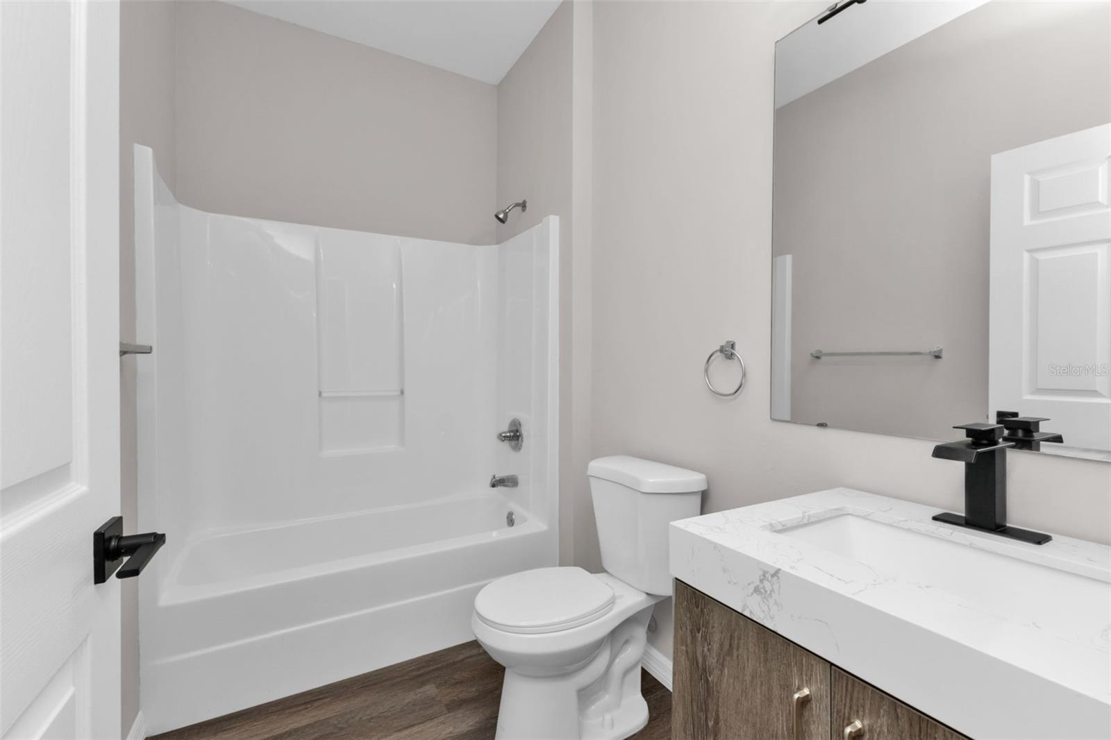 Image 11 of 42 For 12711 Pembroke Circle S