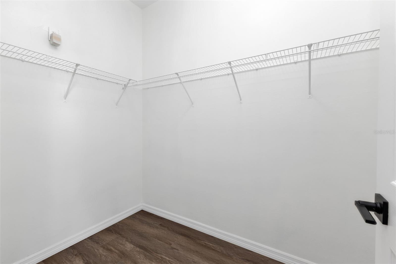 Image 26 of 42 For 12711 Pembroke Circle S