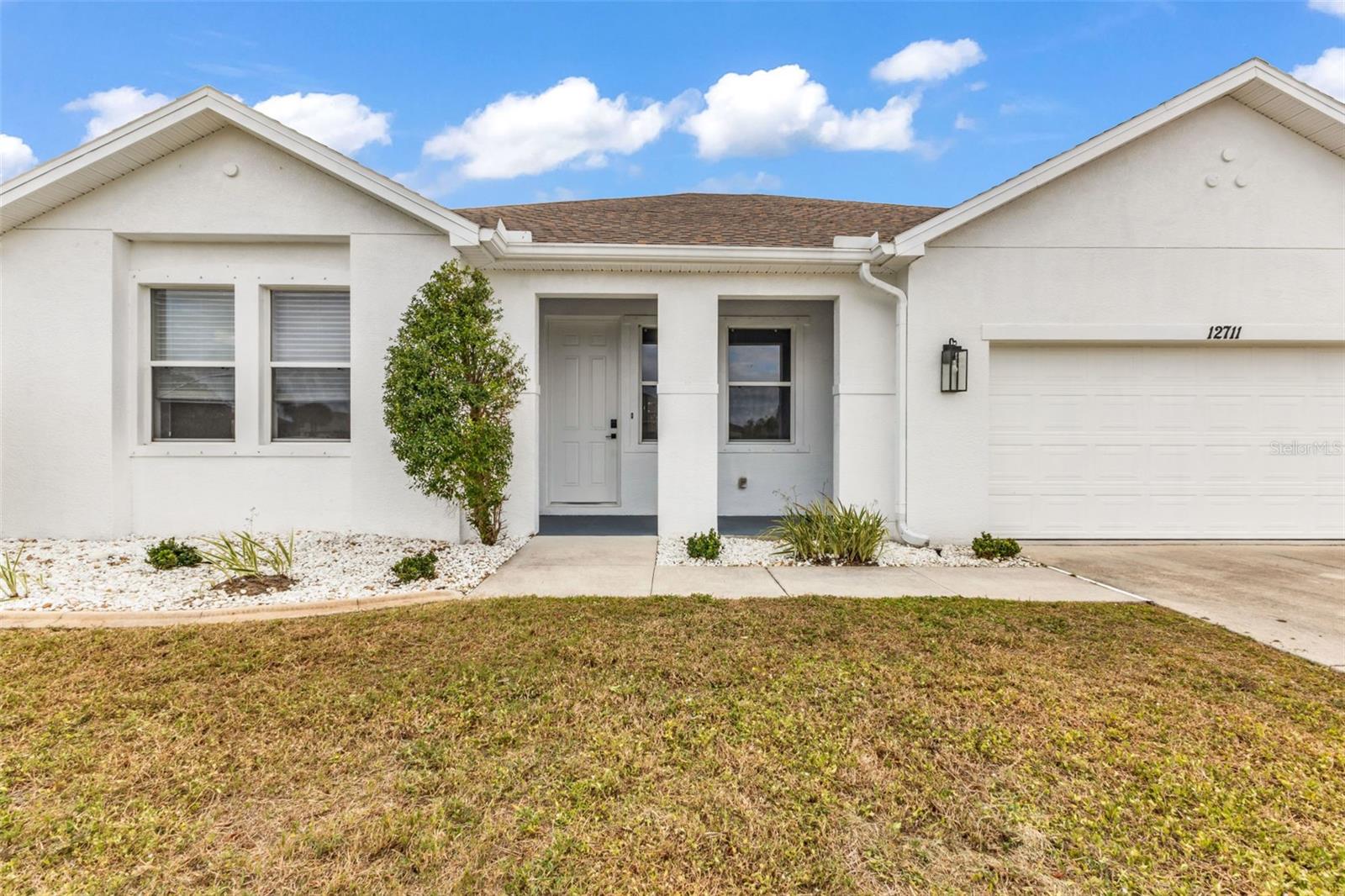 Image 4 of 42 For 12711 Pembroke Circle S