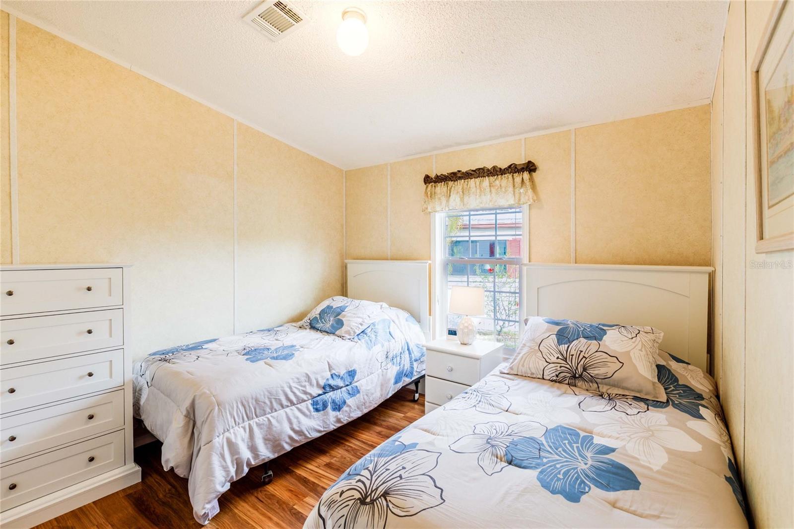 Image 17 of 75 For 2100 Kings Highway 1006