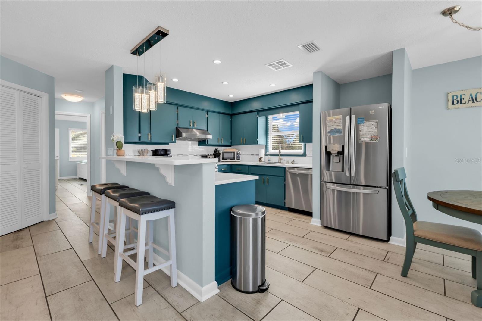 Image 10 of 86 For 312 Bayshore Road