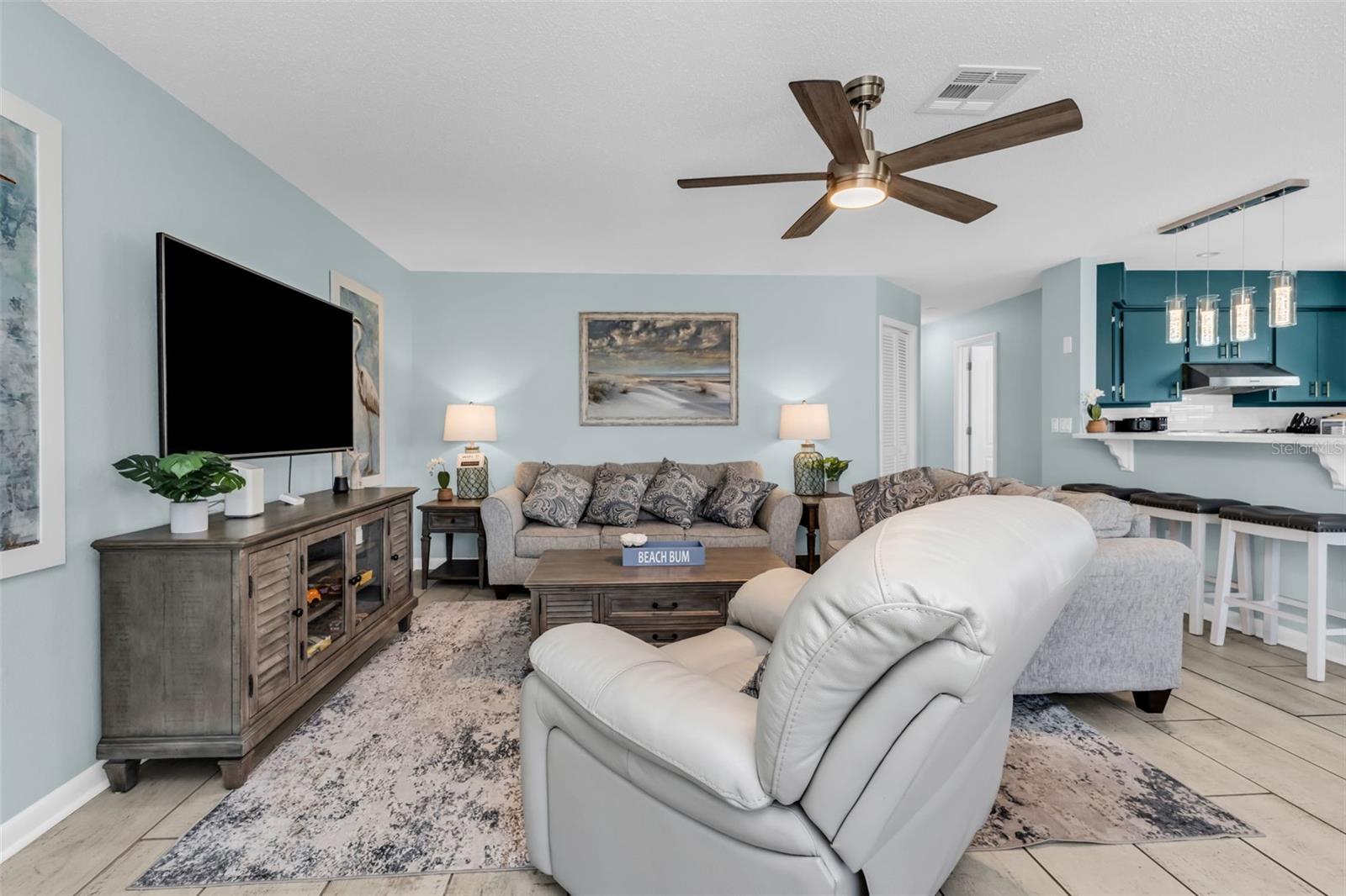 Image 12 of 86 For 312 Bayshore Road