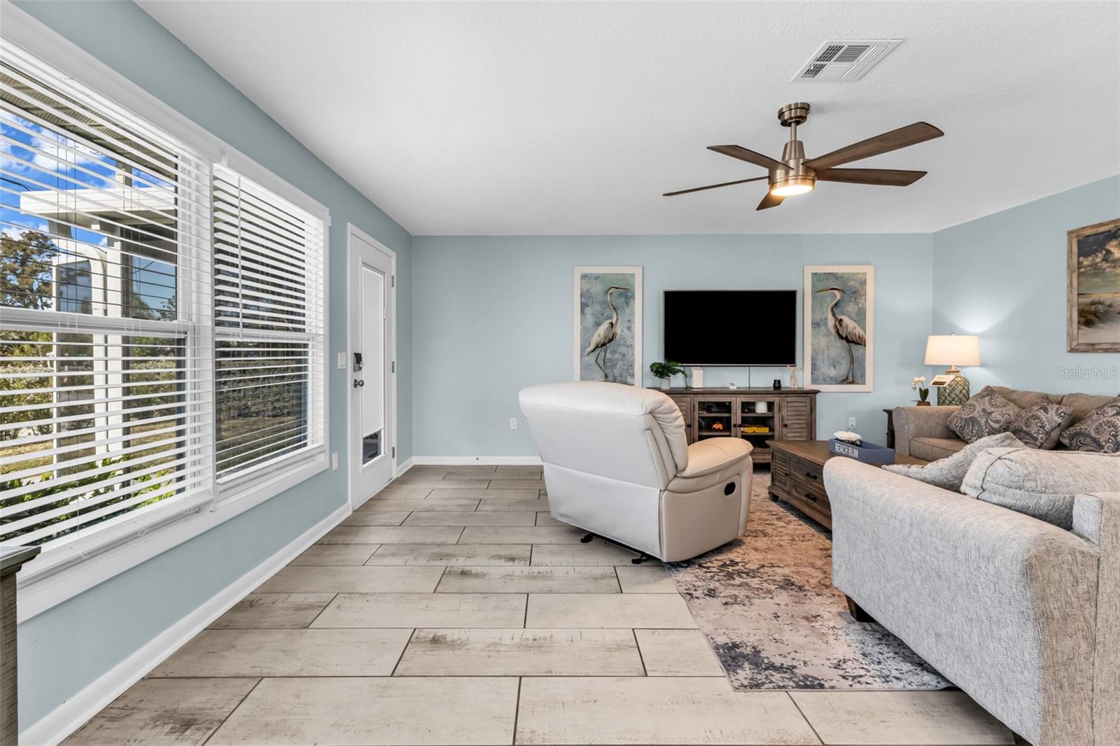 Image 15 of 86 For 312 Bayshore Road