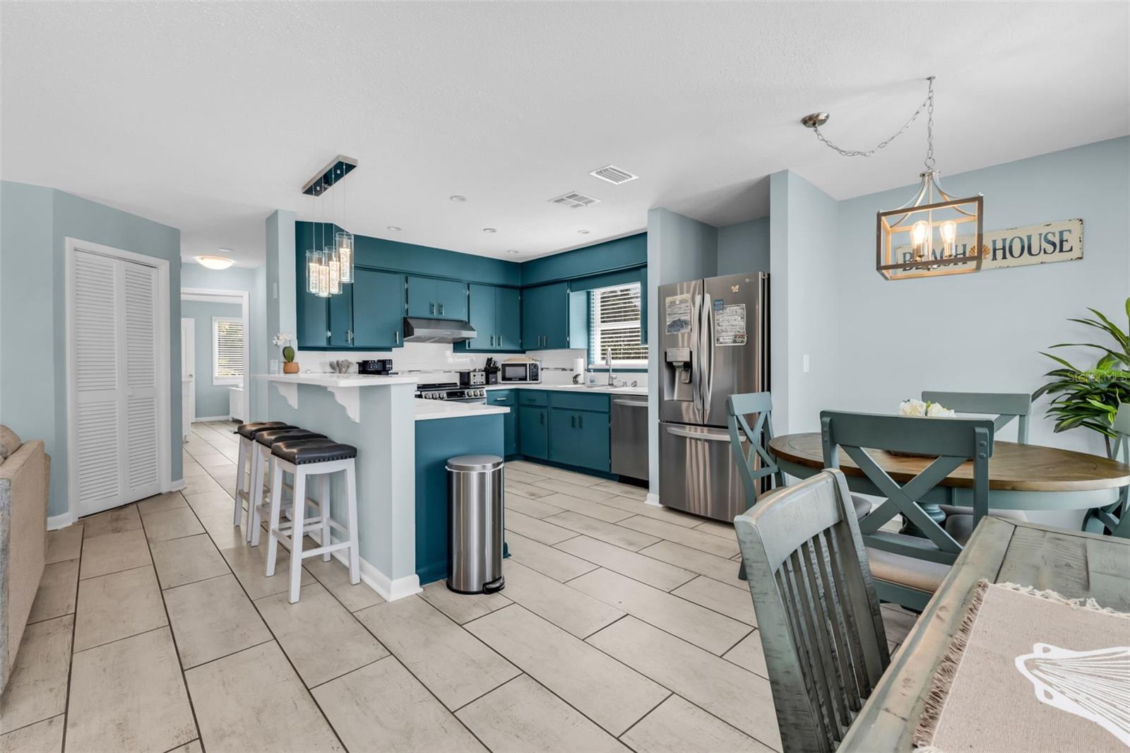 Image 16 of 86 For 312 Bayshore Road