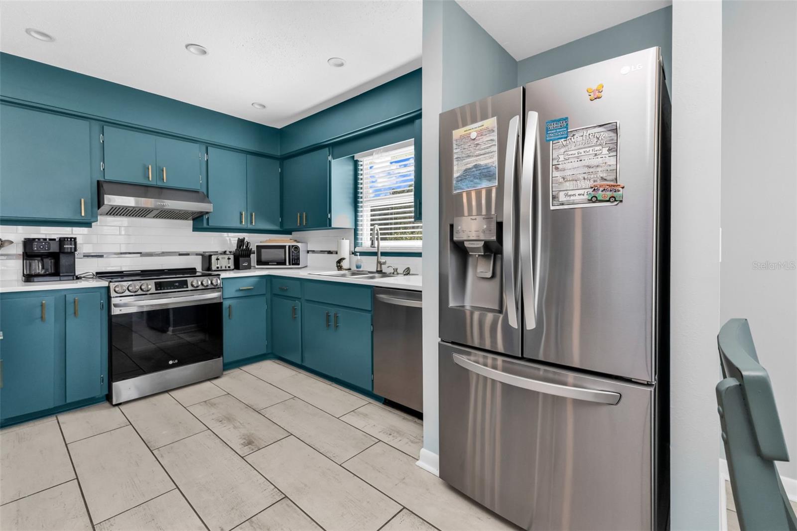 Image 19 of 86 For 312 Bayshore Road