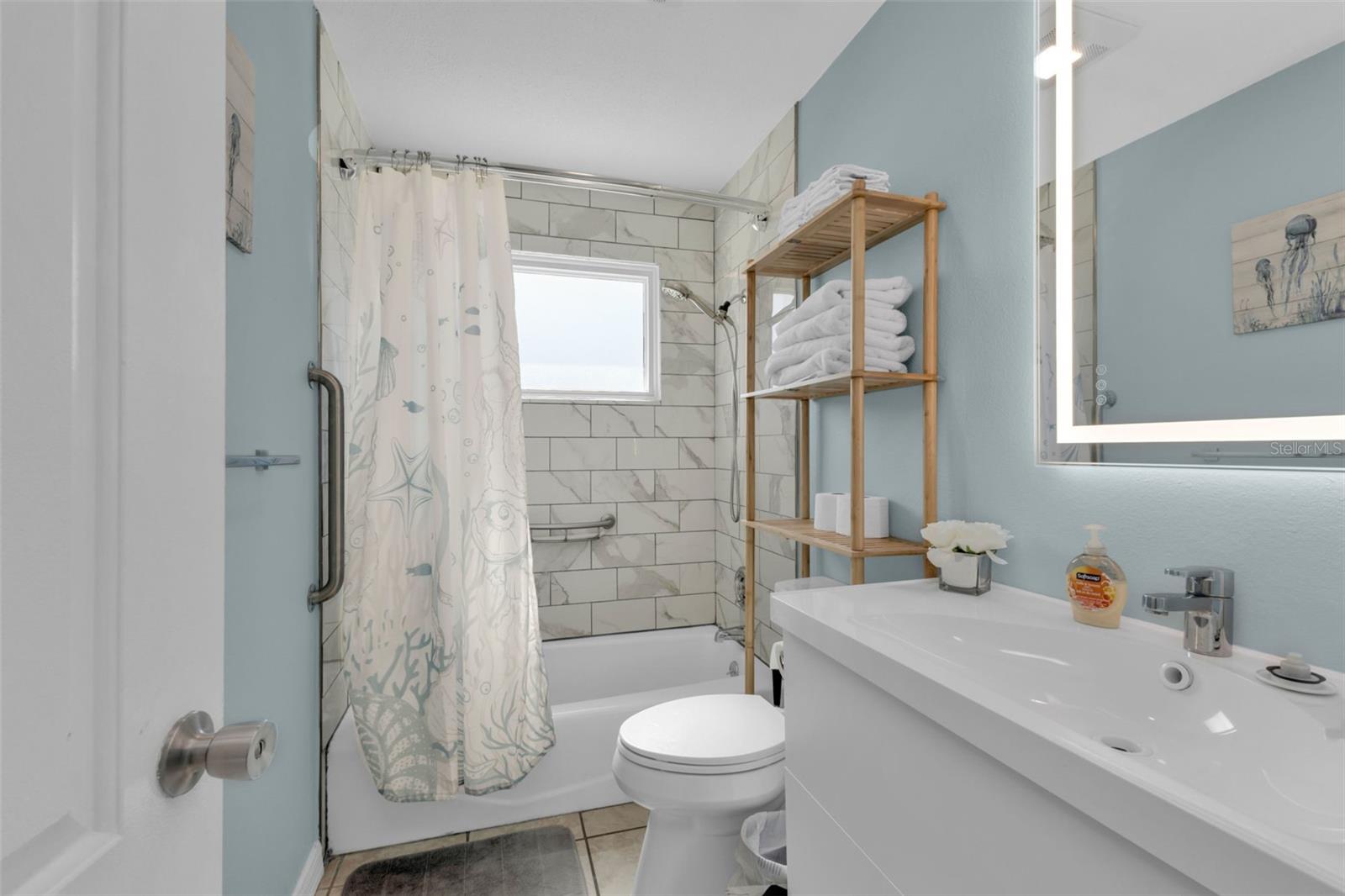 Image 25 of 86 For 312 Bayshore Road