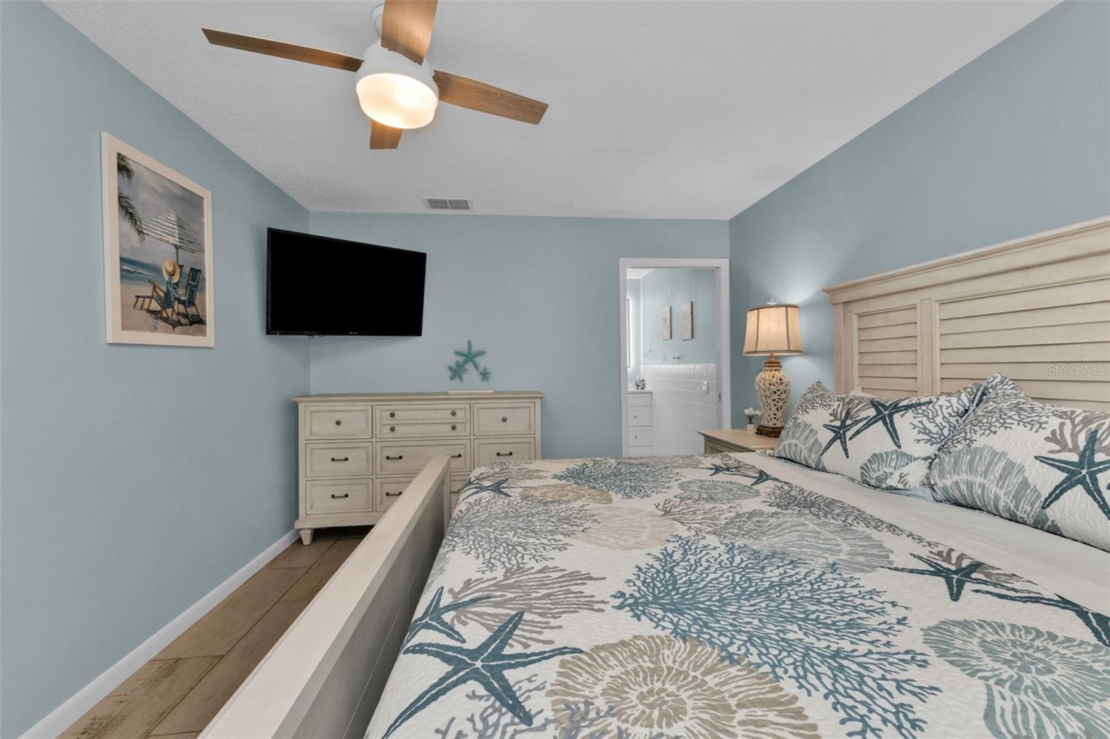 Image 29 of 86 For 312 Bayshore Road