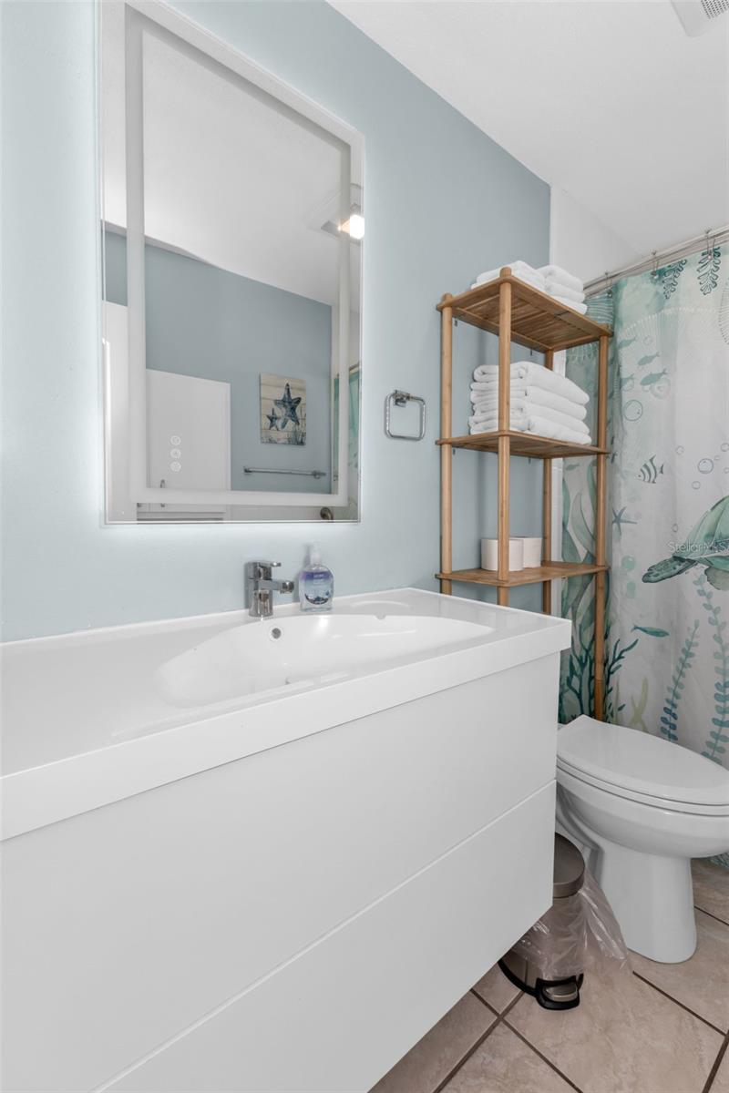 Image 52 of 86 For 312 Bayshore Road