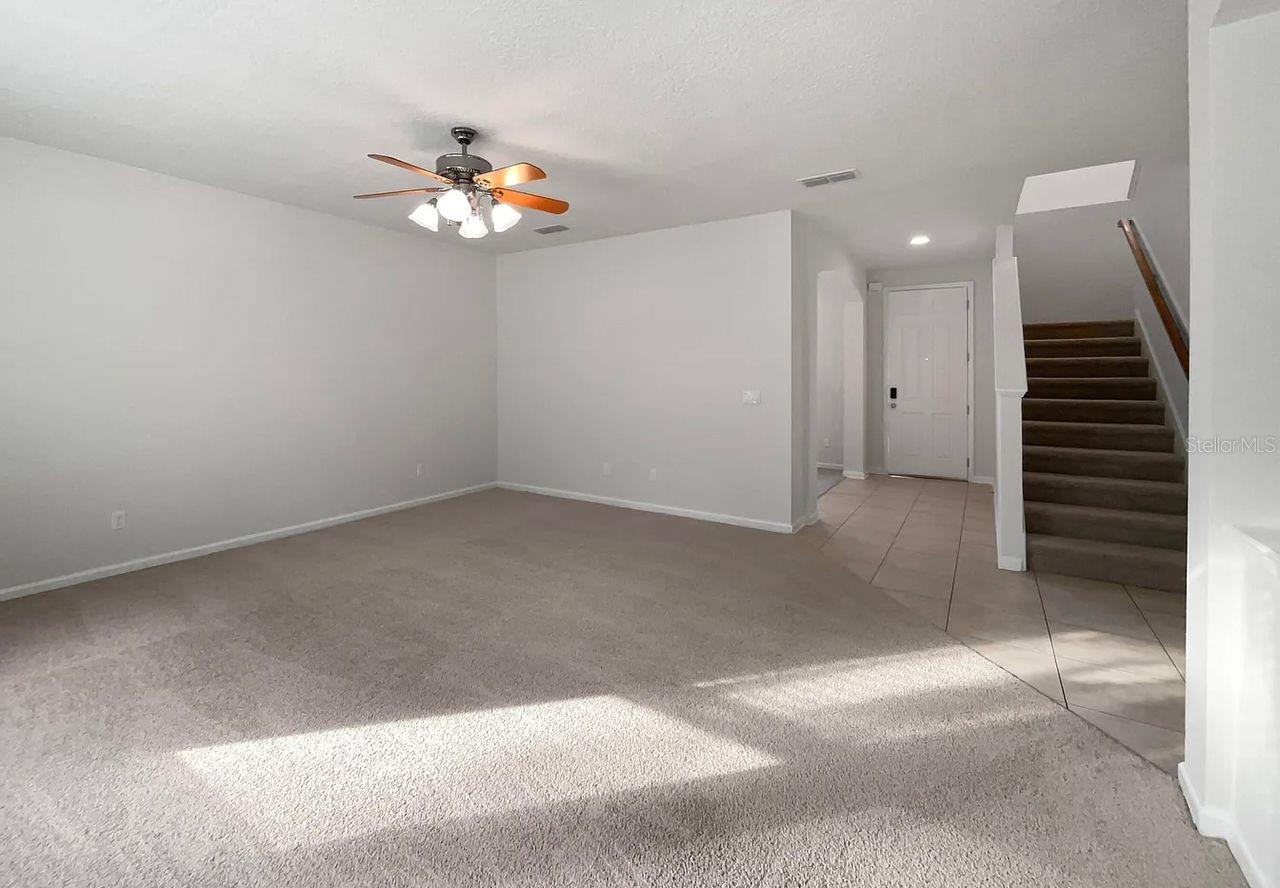 Image 10 of 17 For 15713 Lexington Park Blvd Boulevard